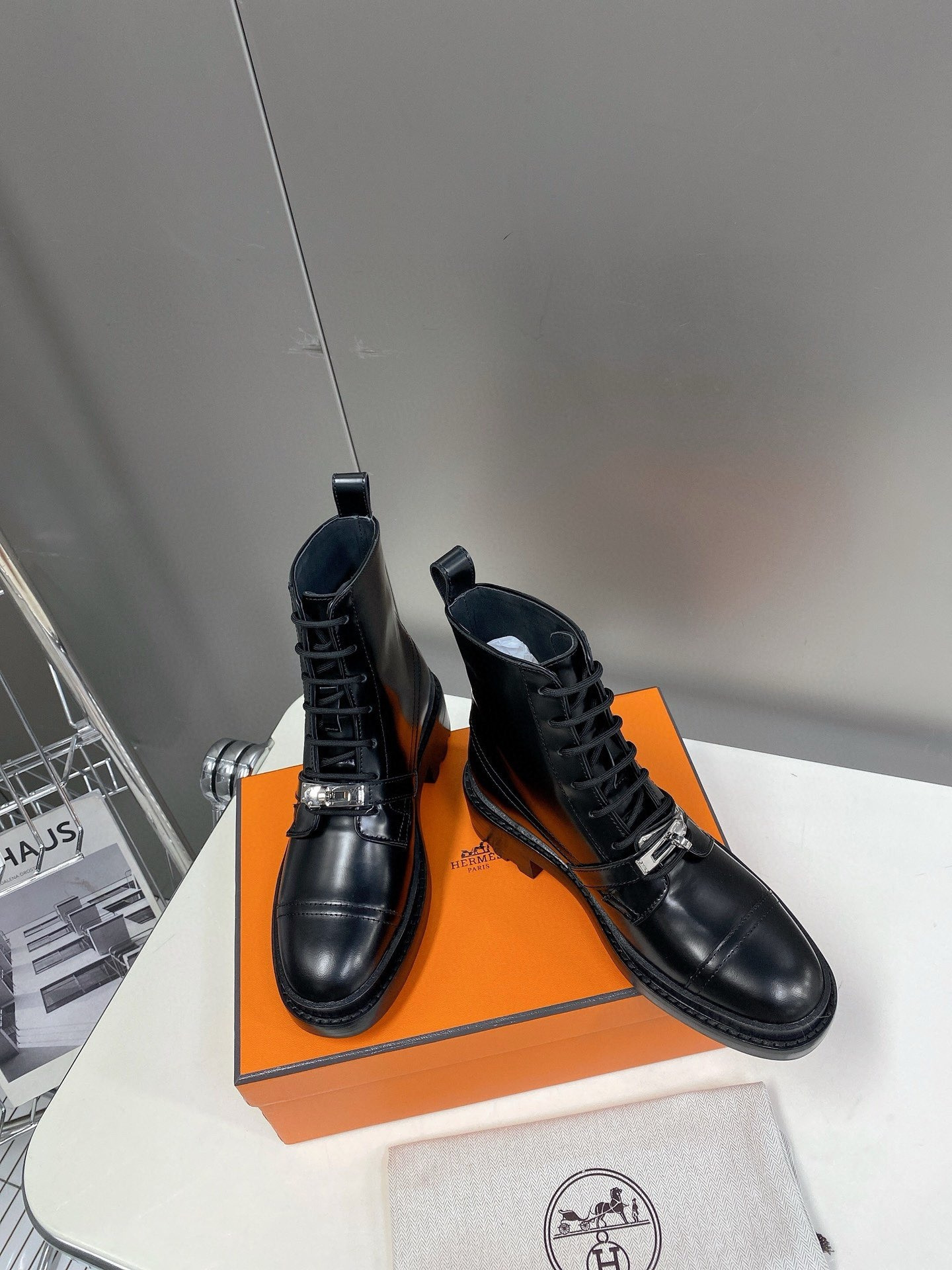 ua H**me5 funk ankle boot
