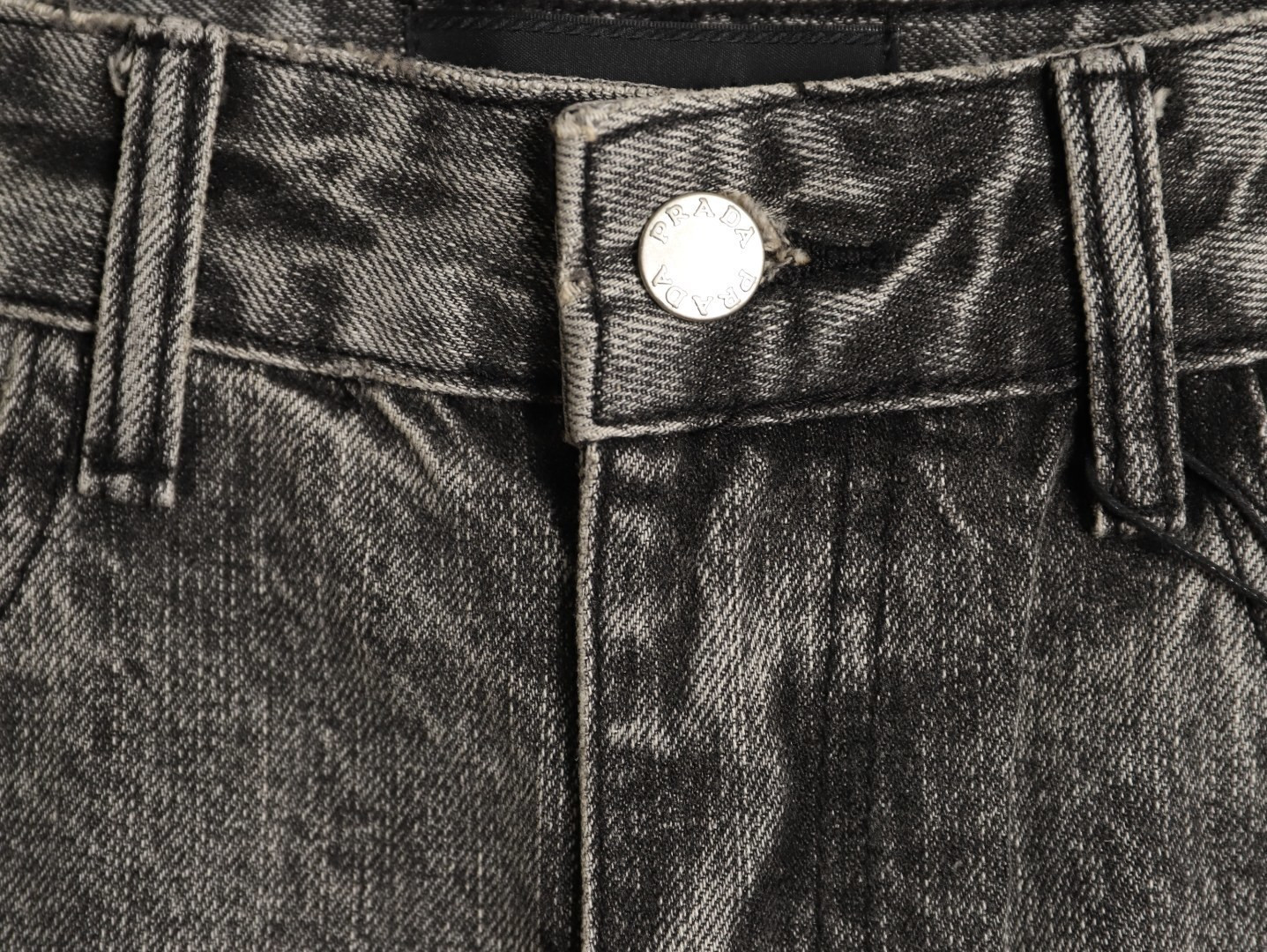 Pra*a Jeans