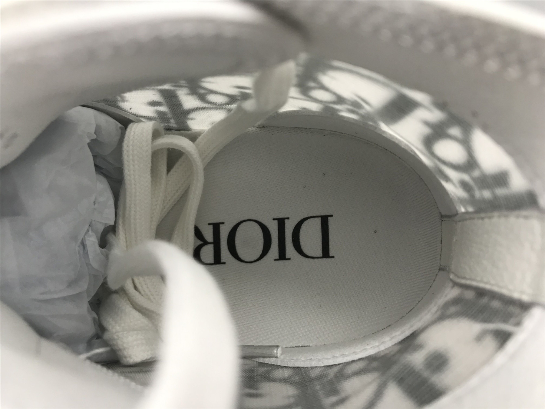 ua D10r b23 high top logo oblique