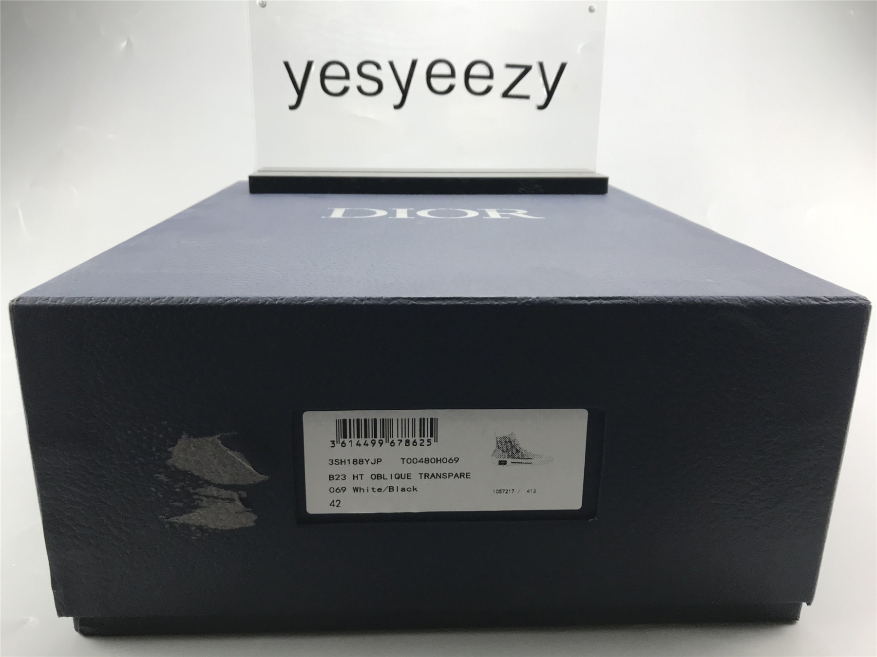 ua D10r b23 high top logo oblique