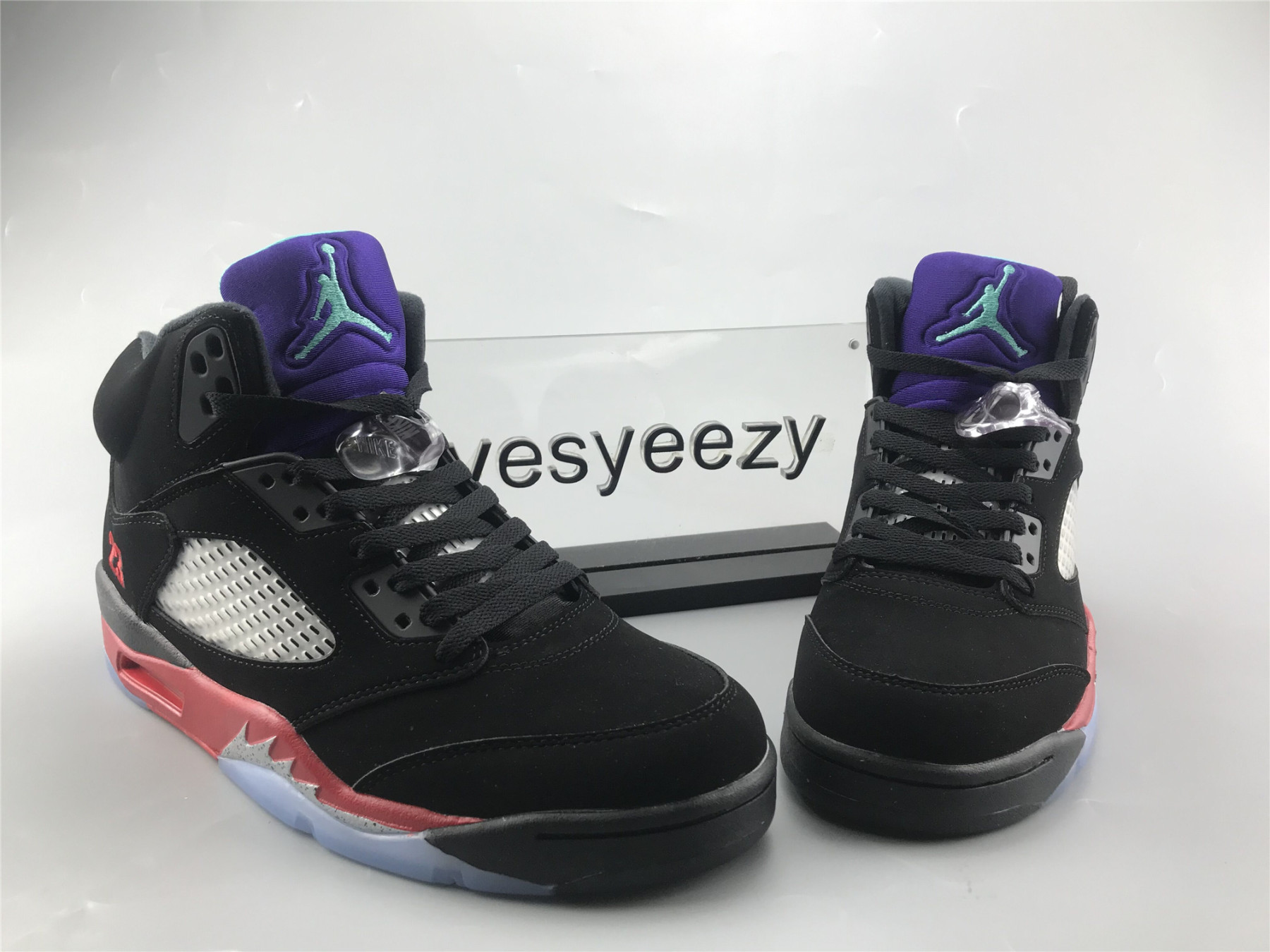 UA AIR JORDAN 5 RETRO "TOP 3"