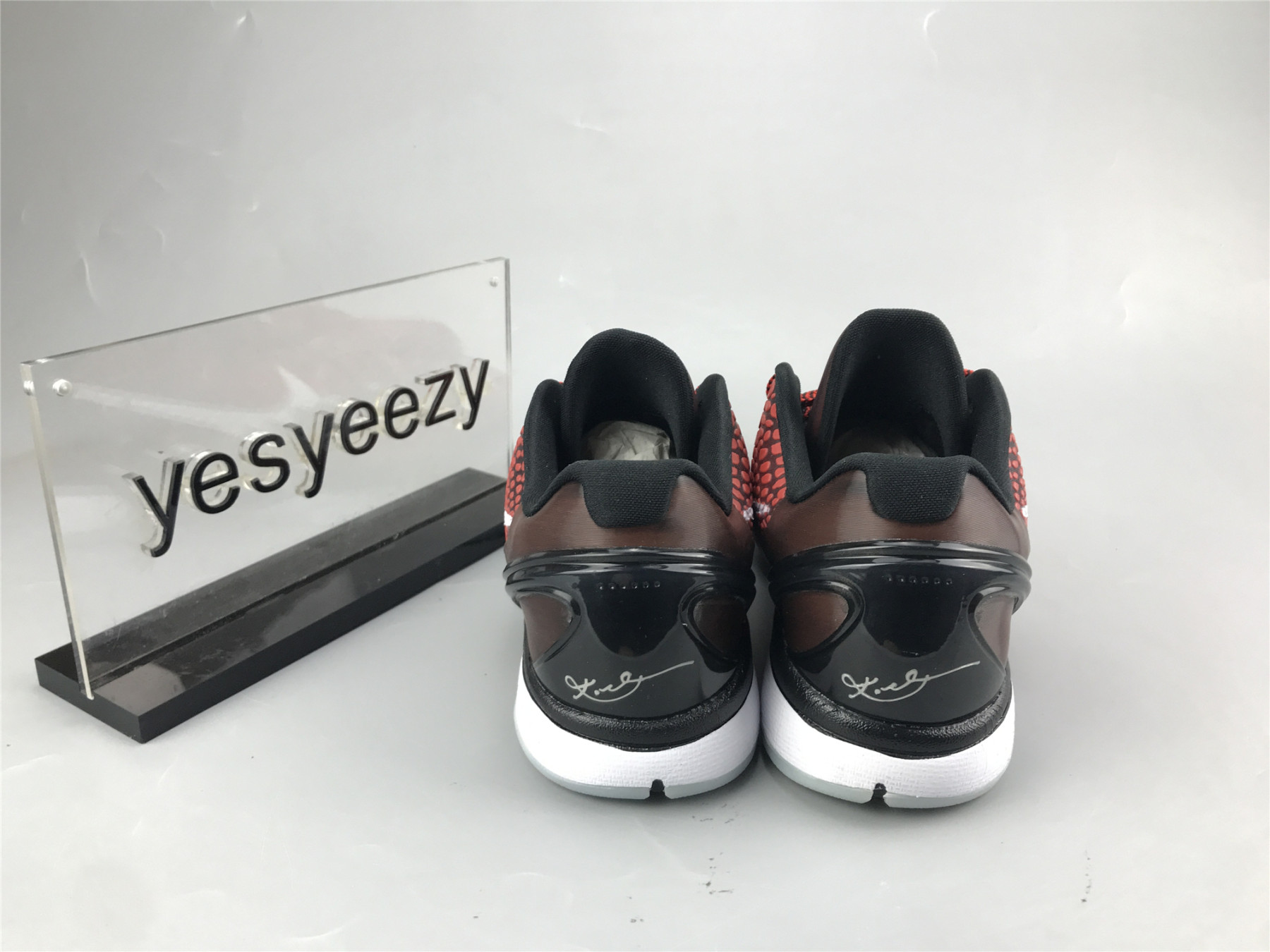 UA NIKE ZOOM KOBE 6 PROTRO 