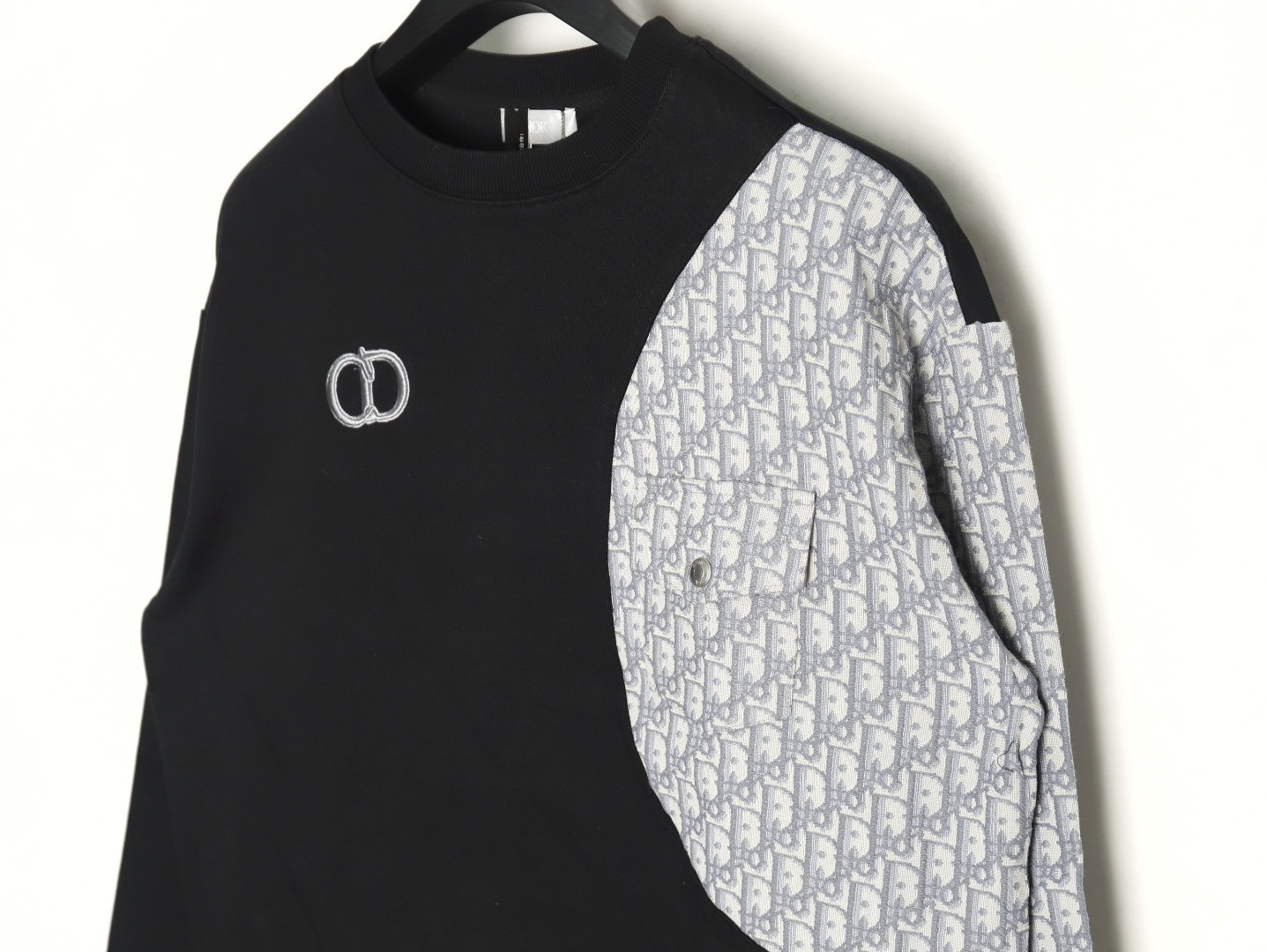 D10r Hoodies