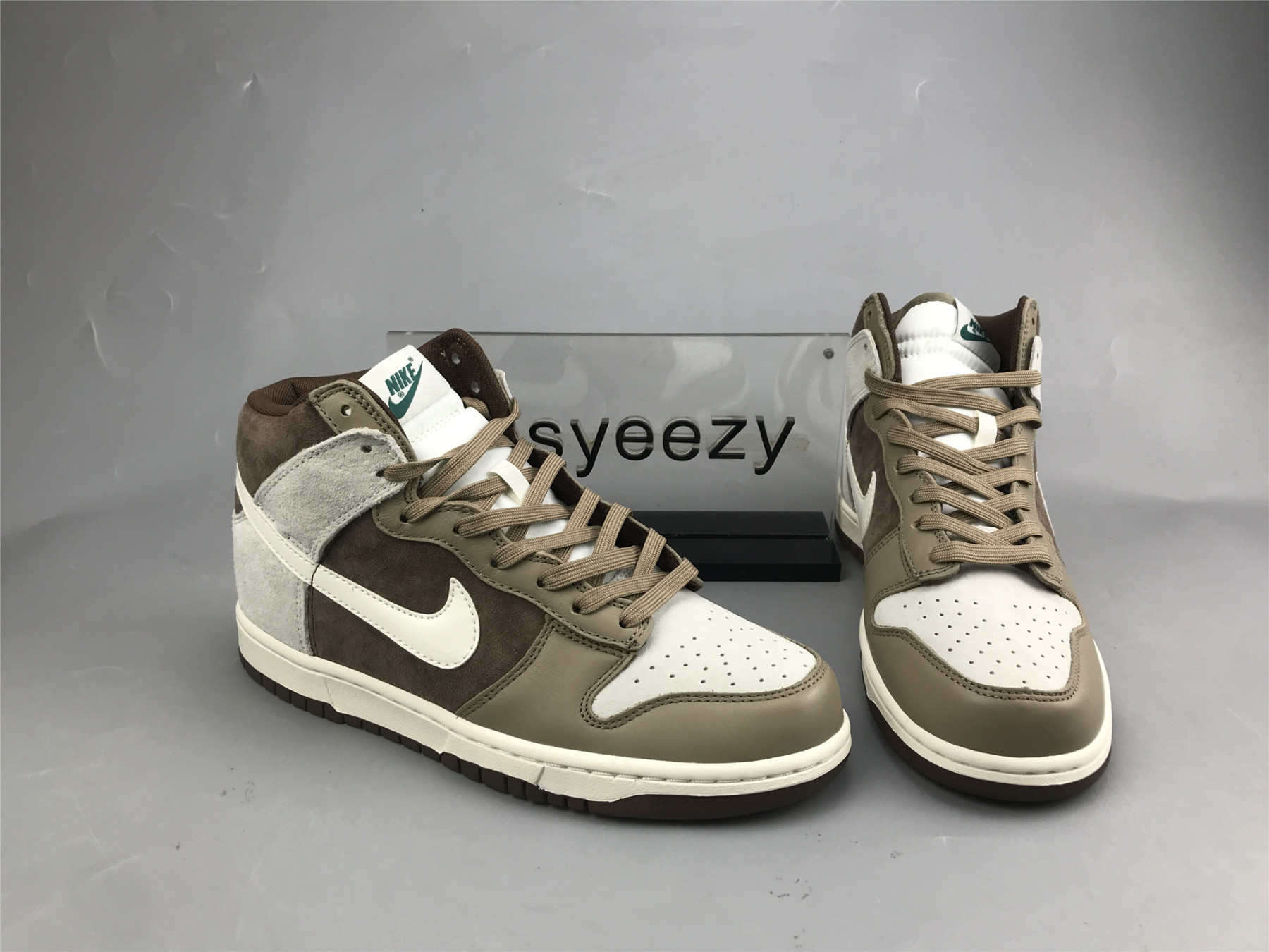 UA NIKE DUNK HIGH 