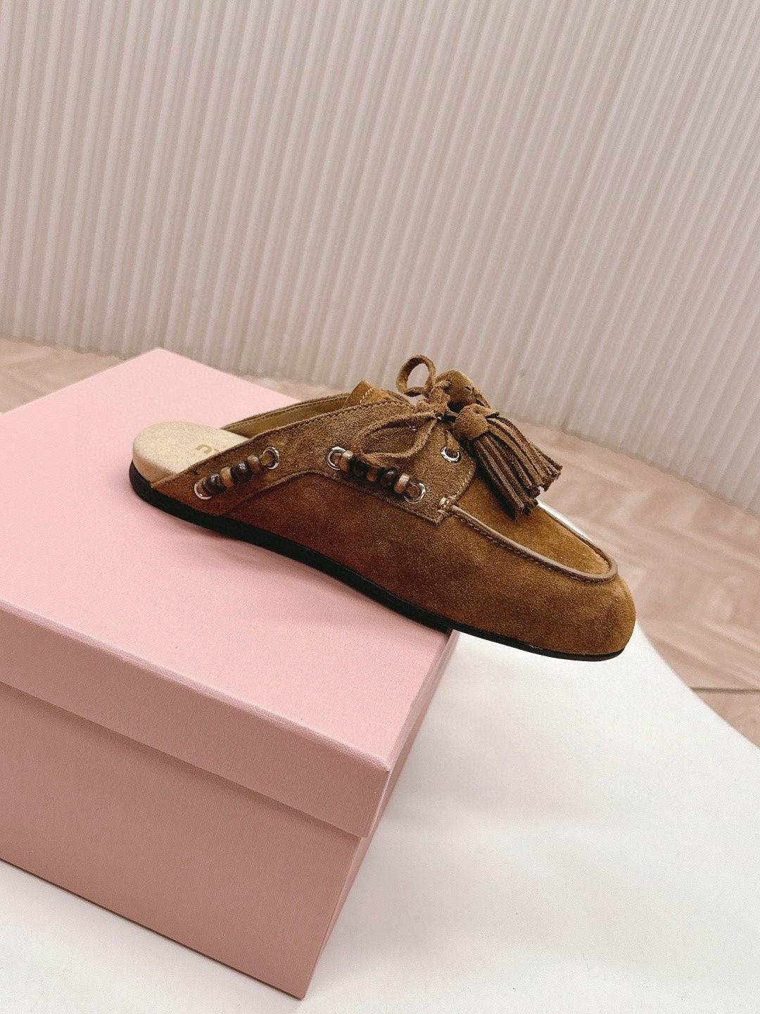 ua M1v M1v tassel mules