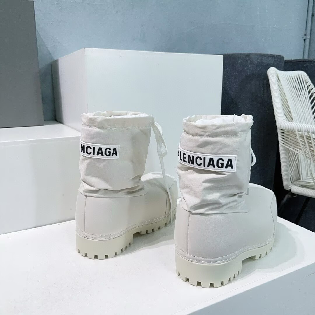ua Ba1en*iaga boot