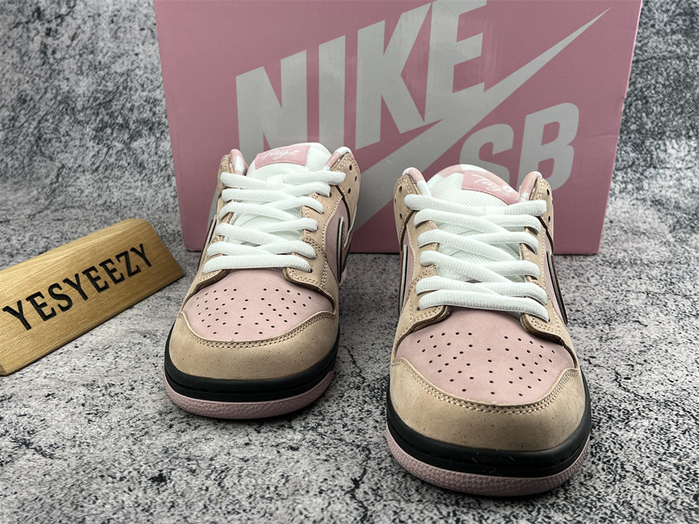 UA DUNK LOW PINK