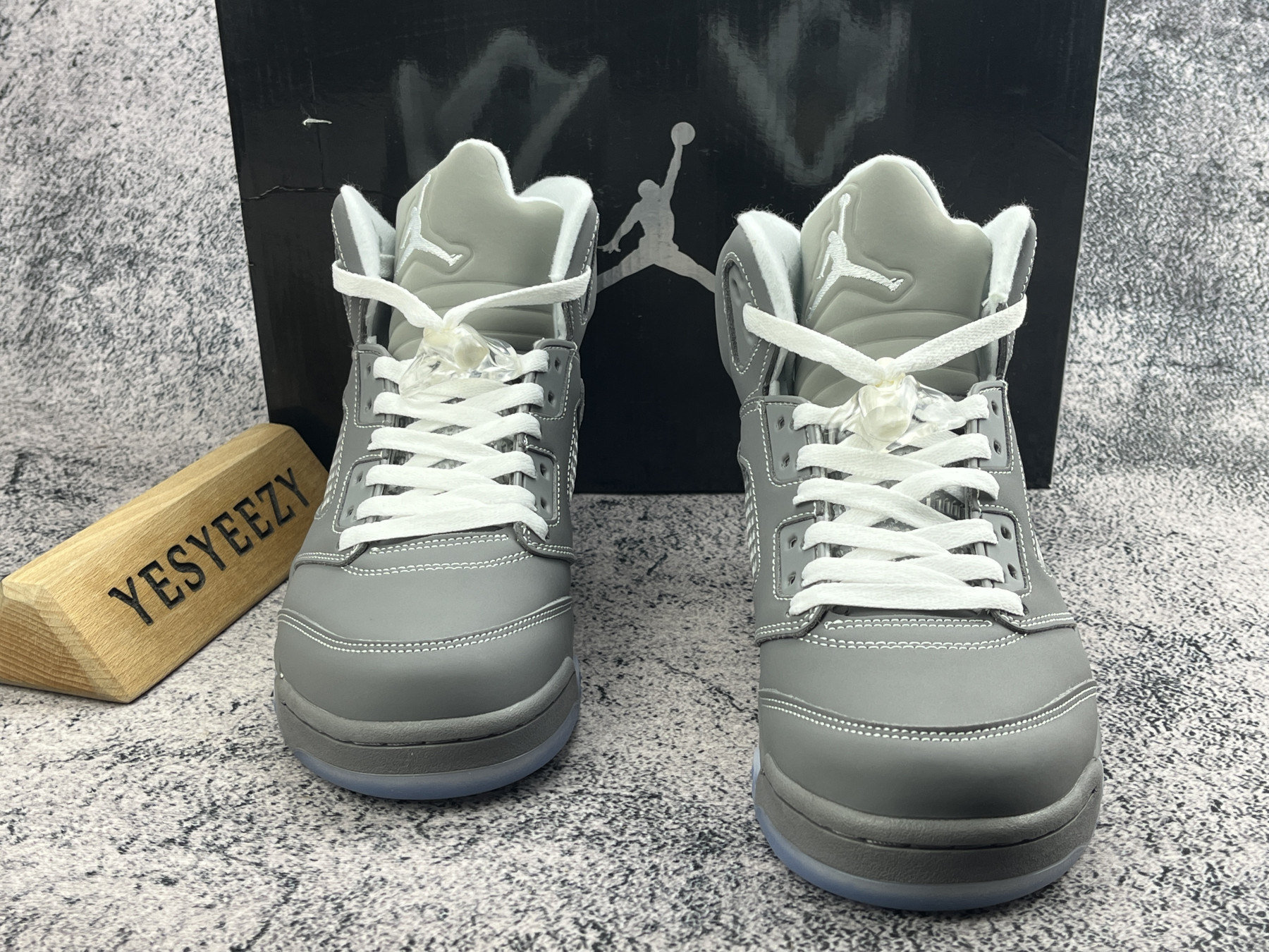 UA Jordan 5 Retro