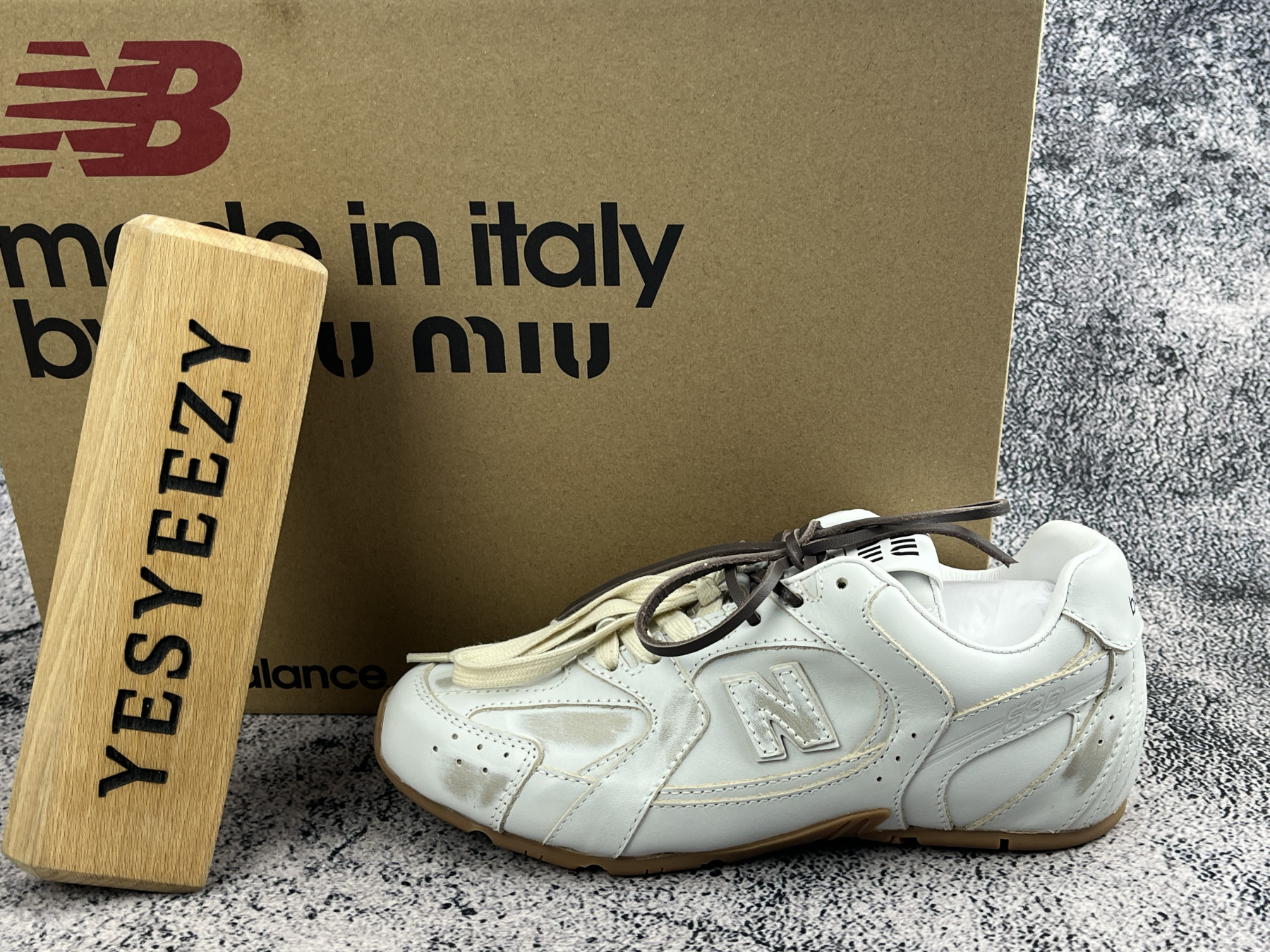 ua m1v m1v x new Ba1an*e 530 sl leather sneakers