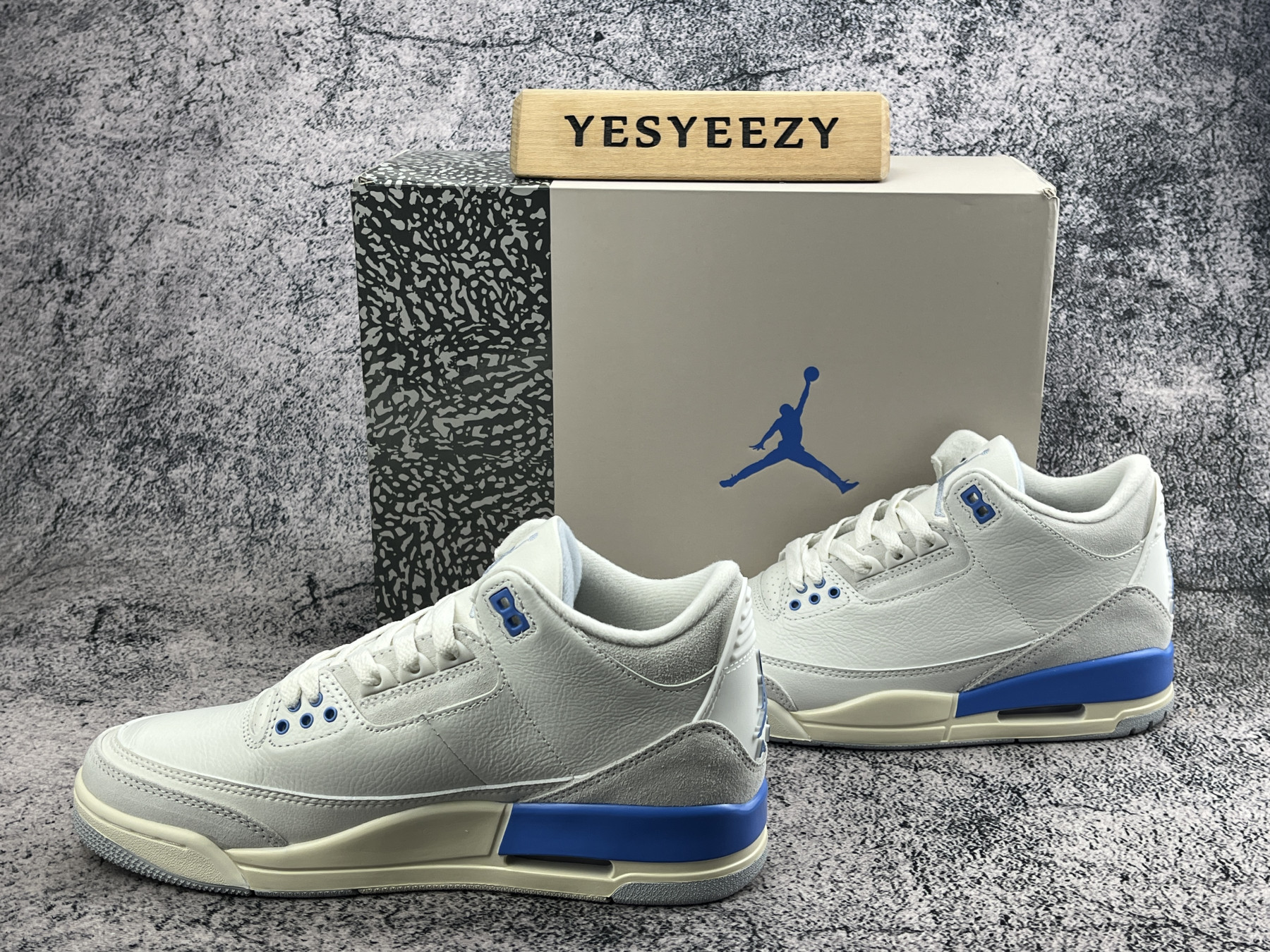 UA Jordan 3 Retro