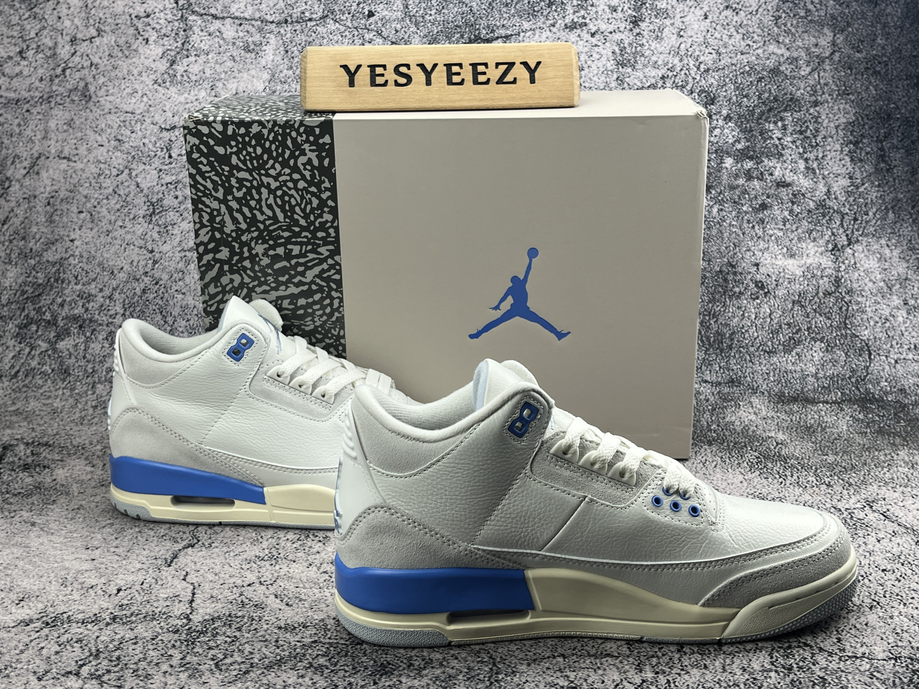 UA Jordan 3 Retro