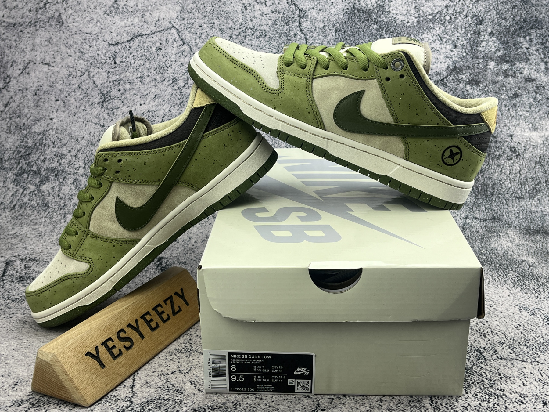 UA Nike SB Dunk Low