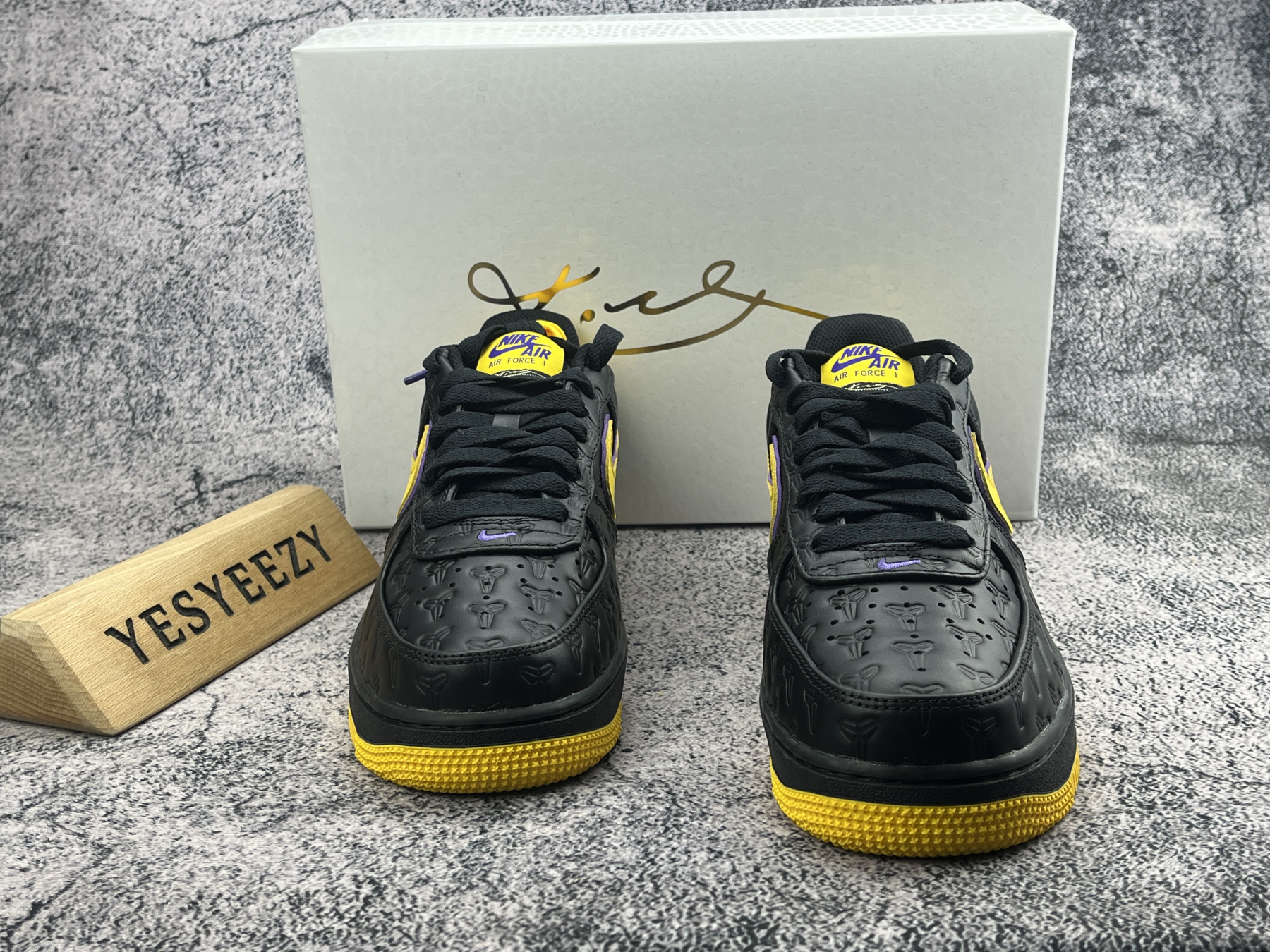 UA Nike Air Force 1 Low
