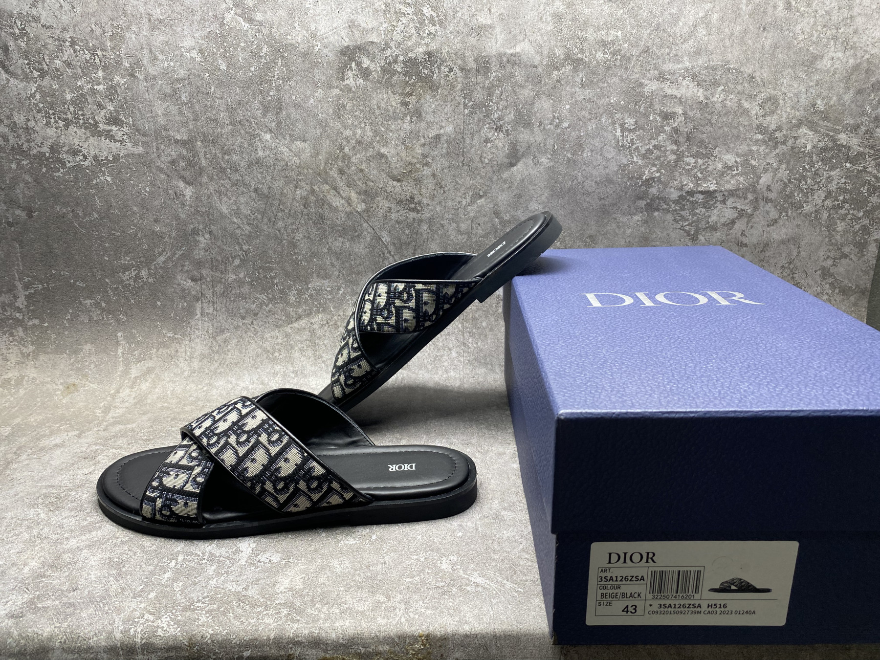UA D10r Alias Sandal