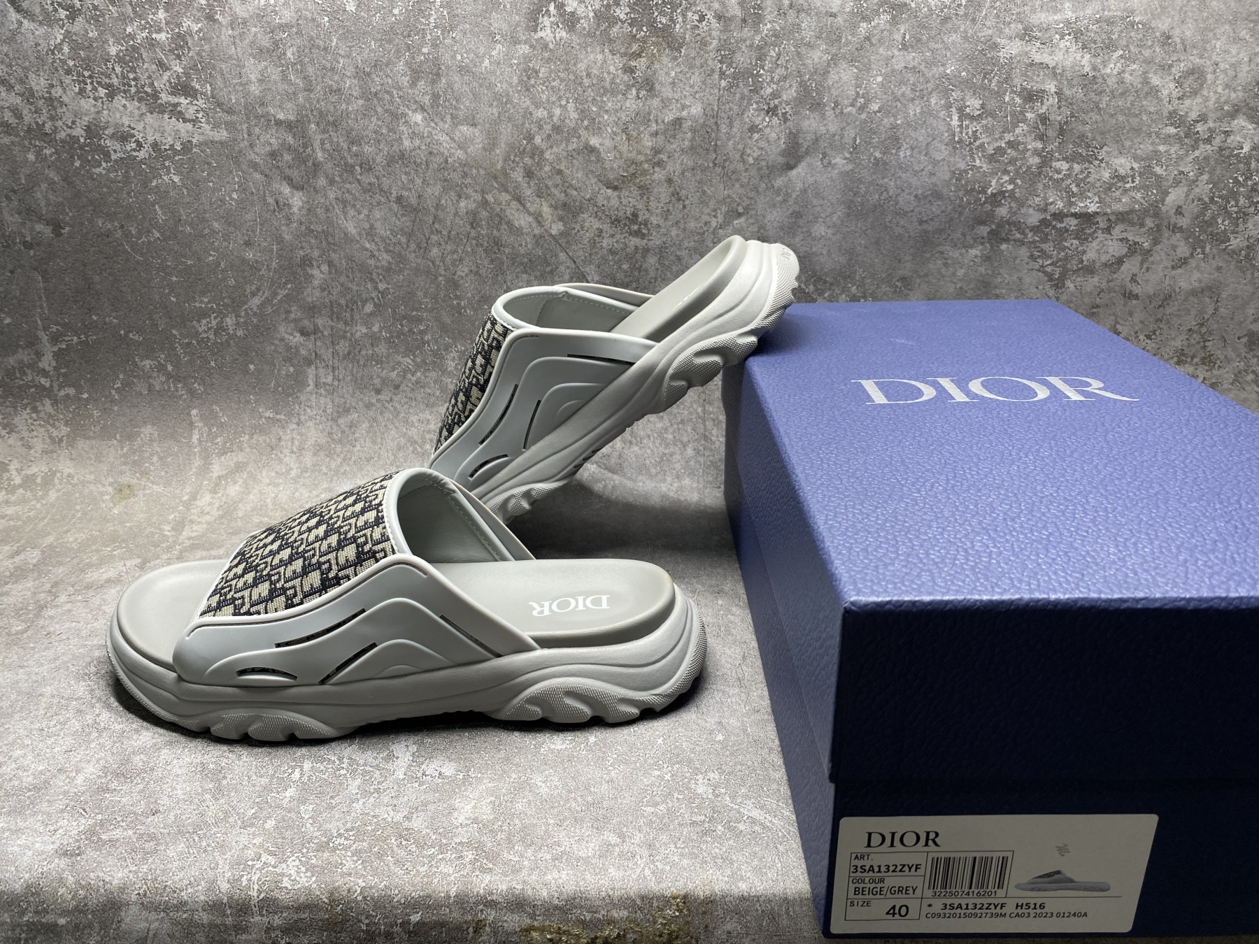 UA D10r Sandal
