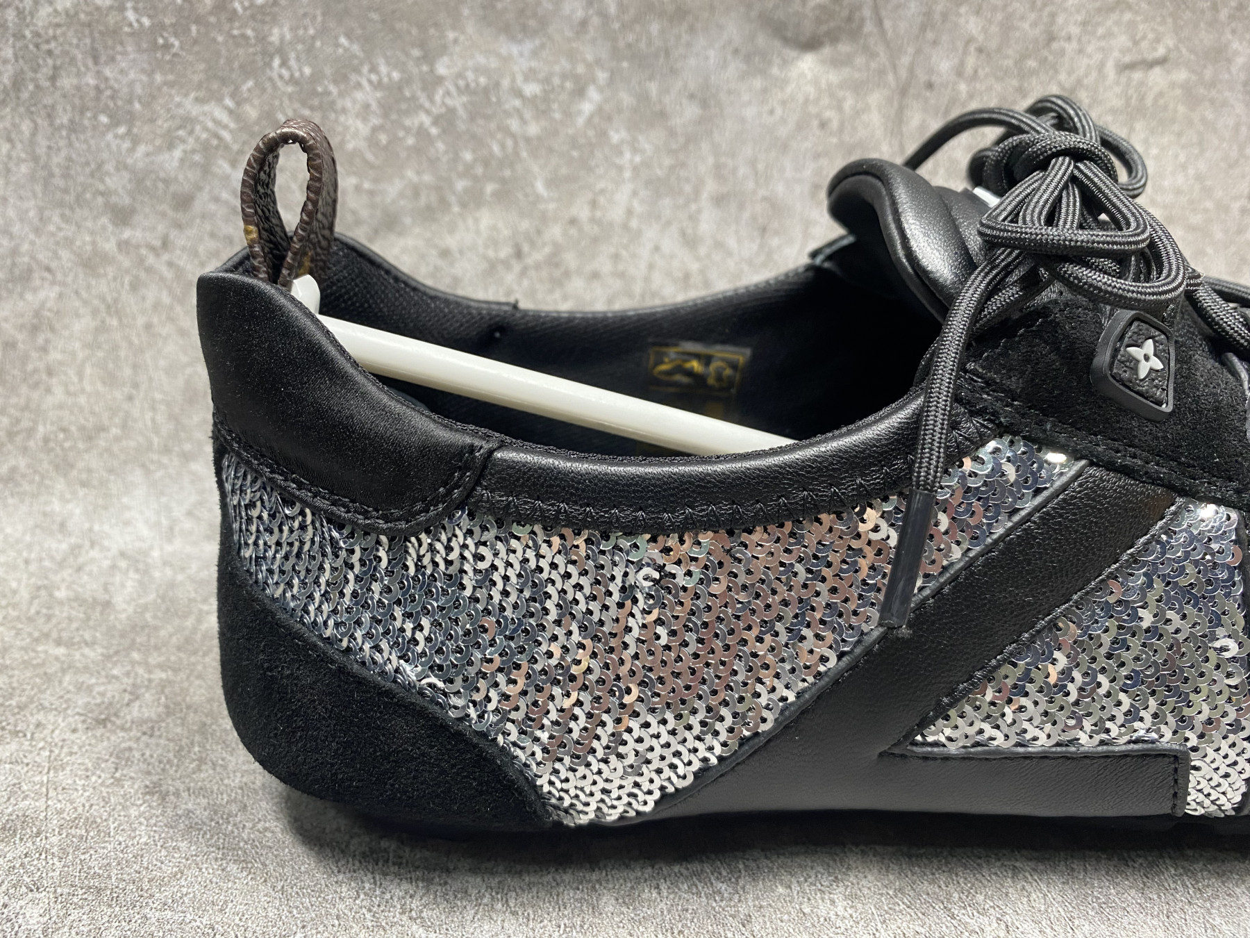 UA LV Sneaker