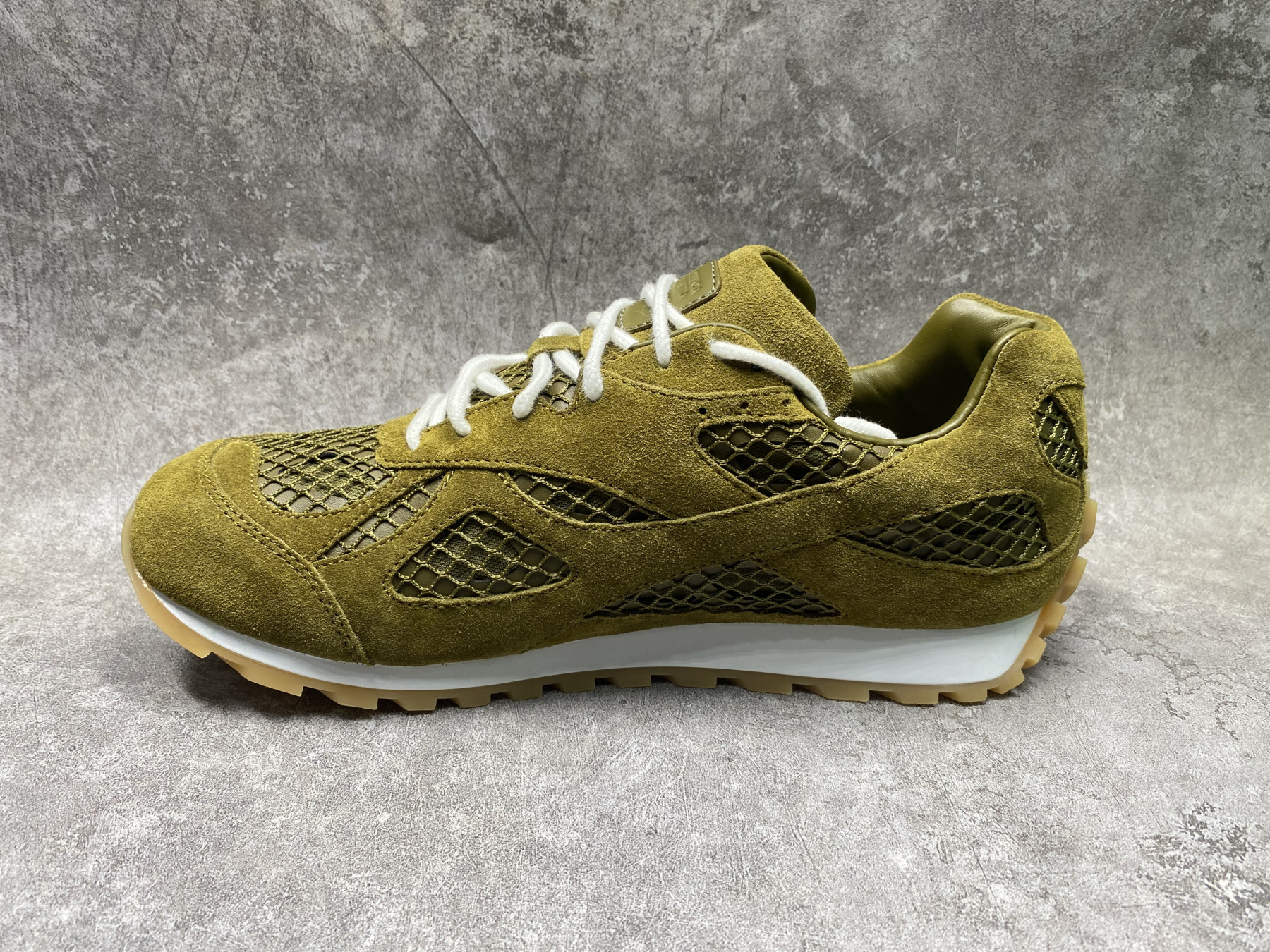 UA B0tt*ga Ven*ta Orbit Sneaker