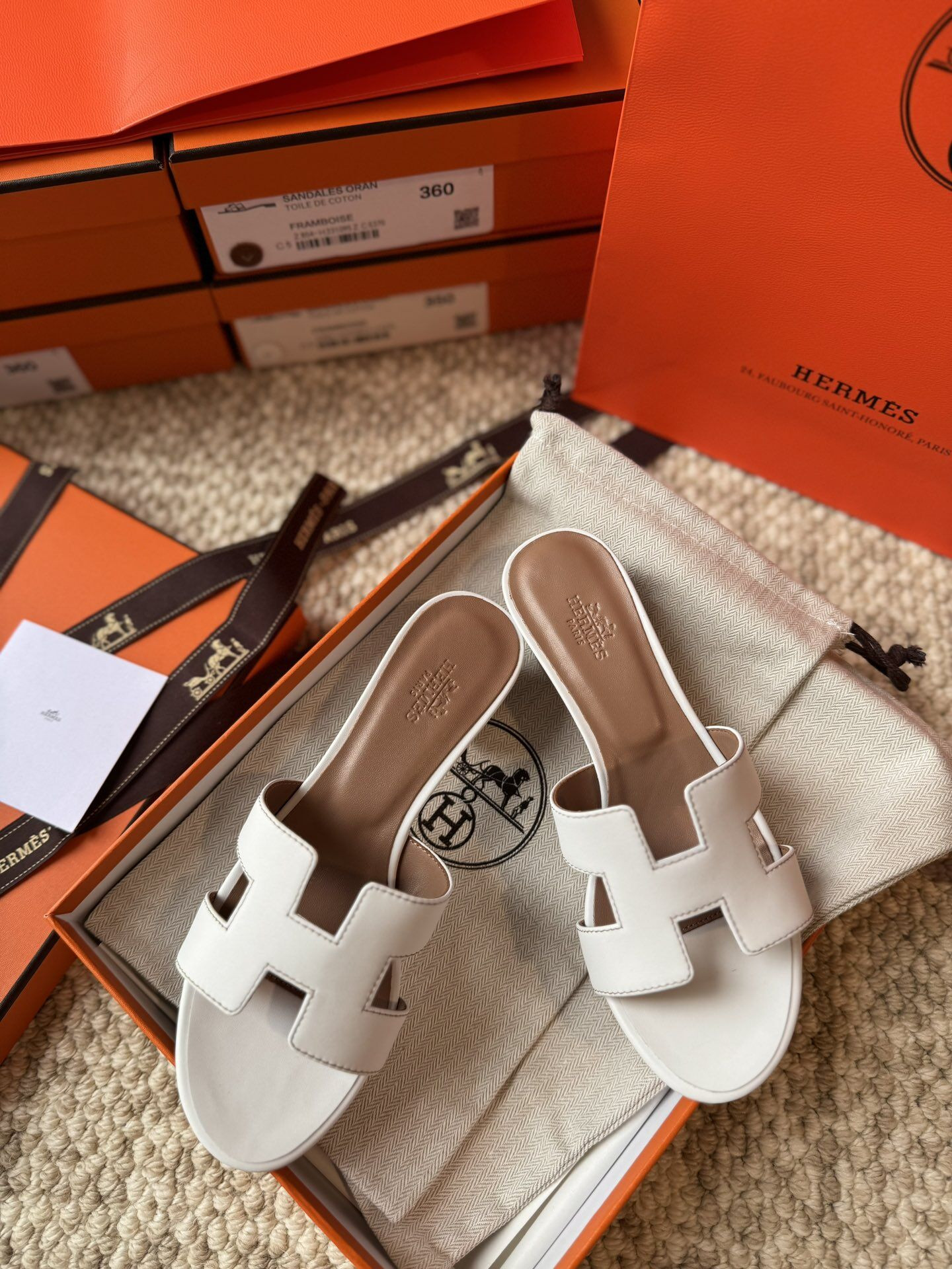 UA H**me5 Oasis White Sandal