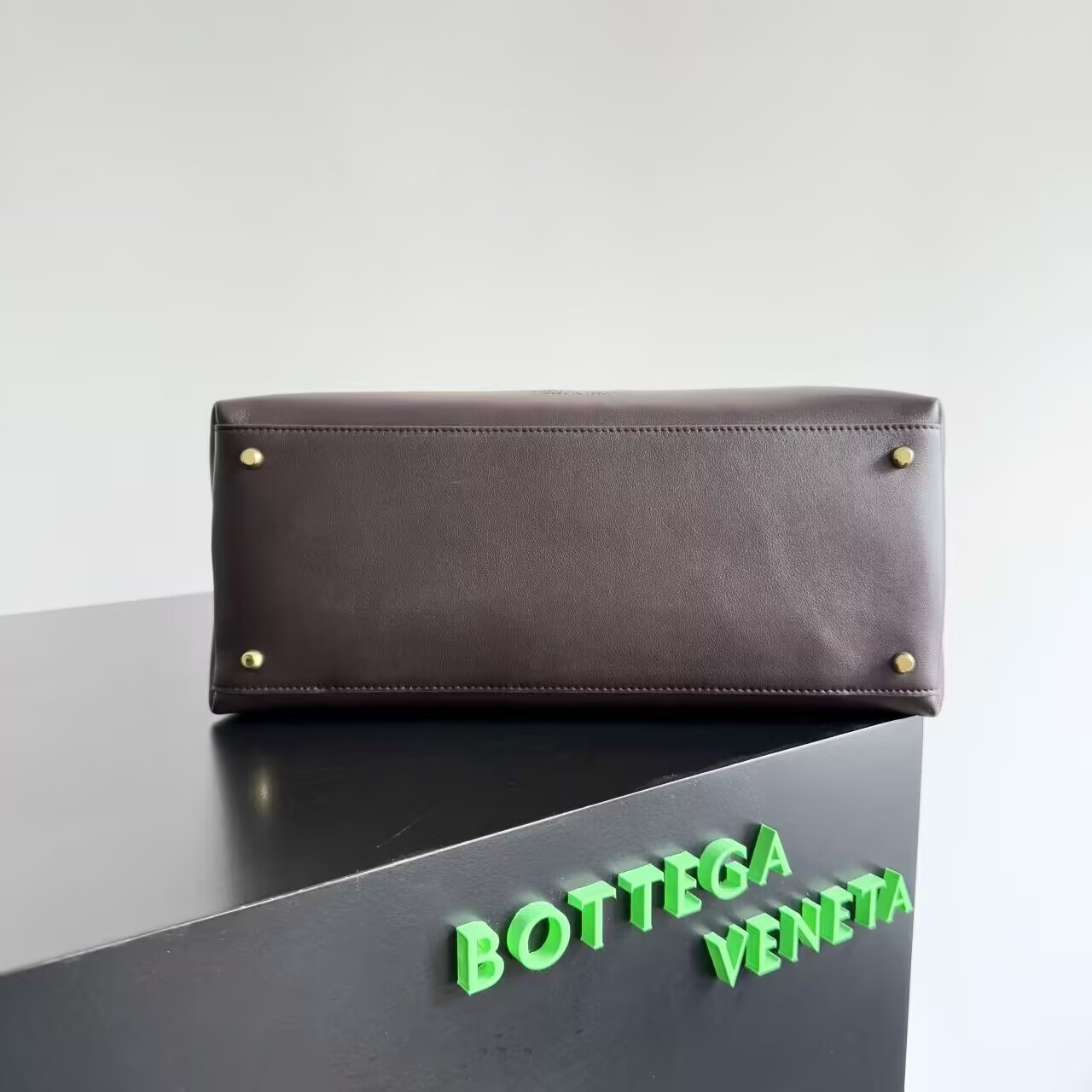B0tt*ga Ven*ta Medium Ciao Ciao 34x26x15cm