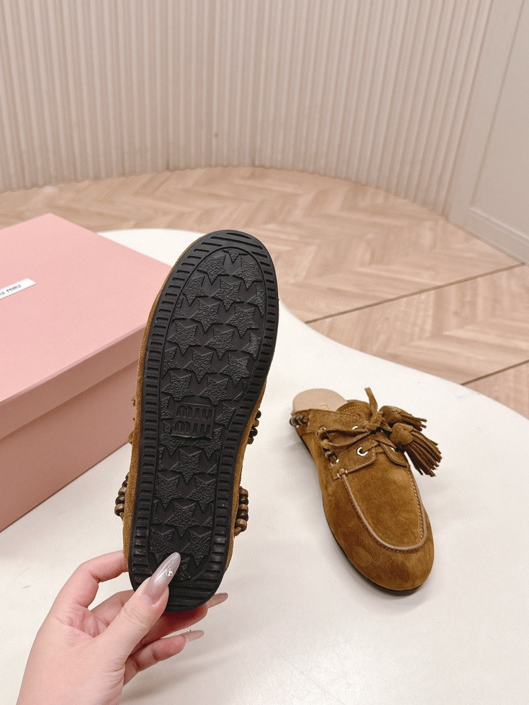 ua M1v M1v tassel mules