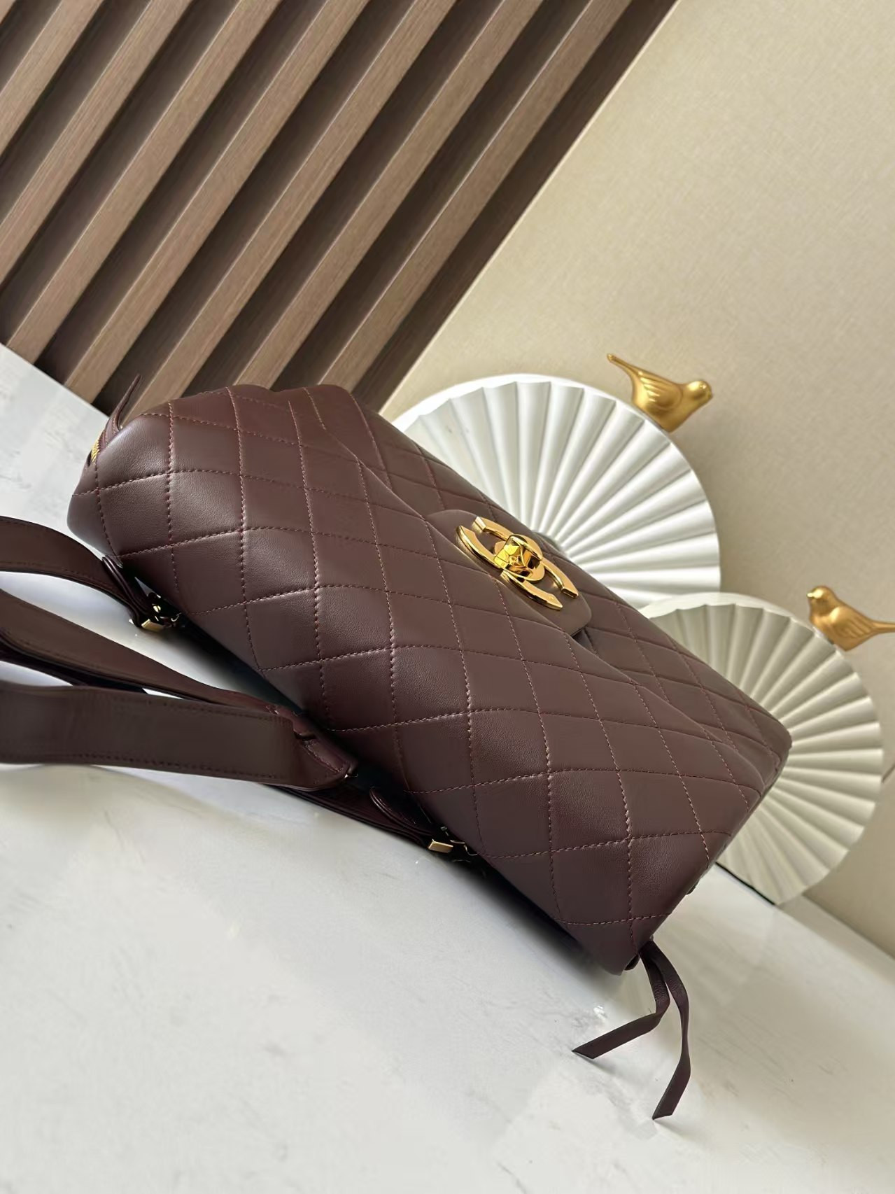 Ch**el flap backpack 30x21x8cm