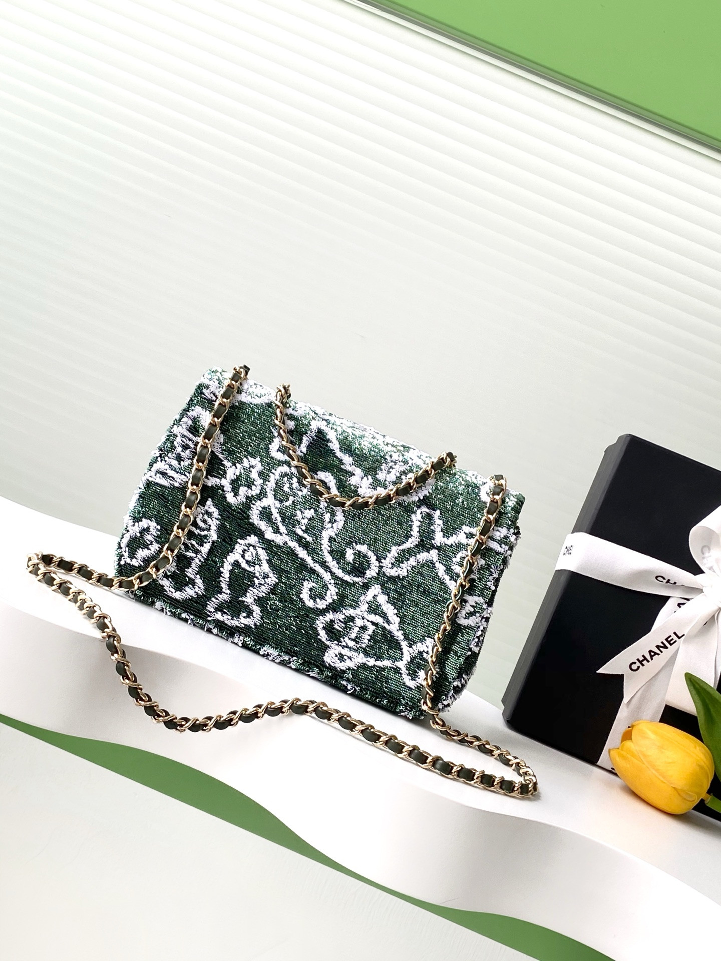 Ch**el flap bag 14x21x8cm