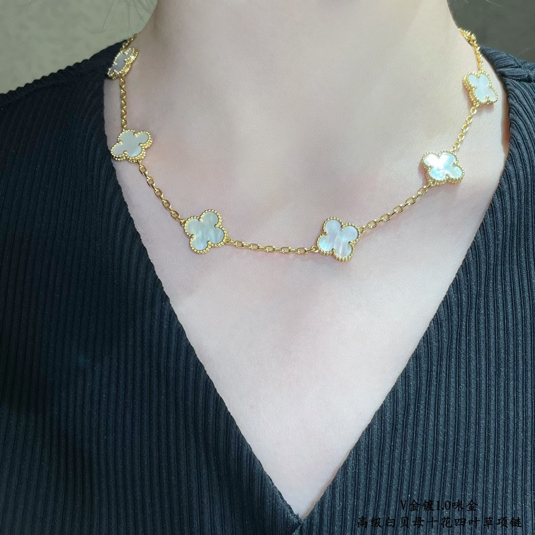 V*n Cl**f & Arpels High-grade white mother-of-pearl ten-flower four-leaf clover Necklace