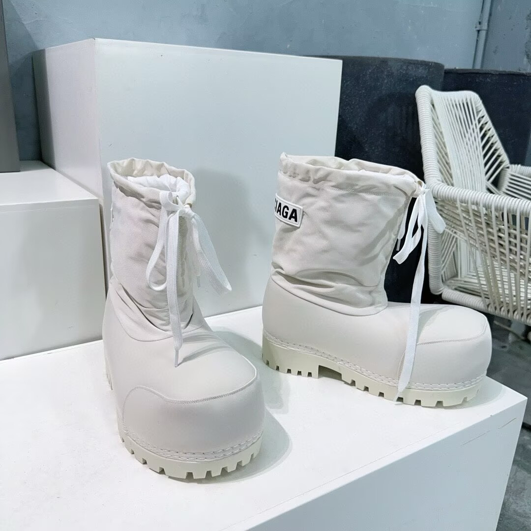 ua Ba1en*iaga boot