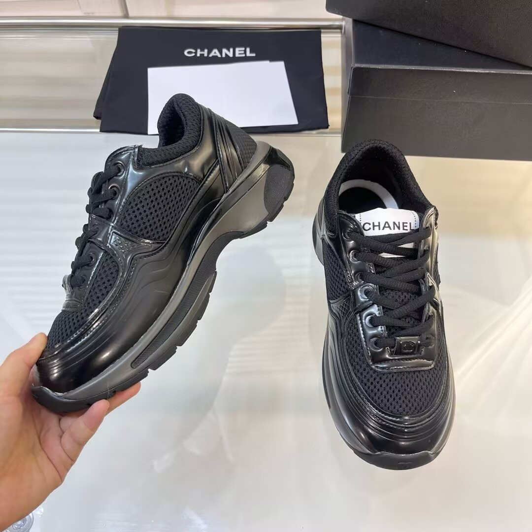 UA Ch**el SNEAKERS