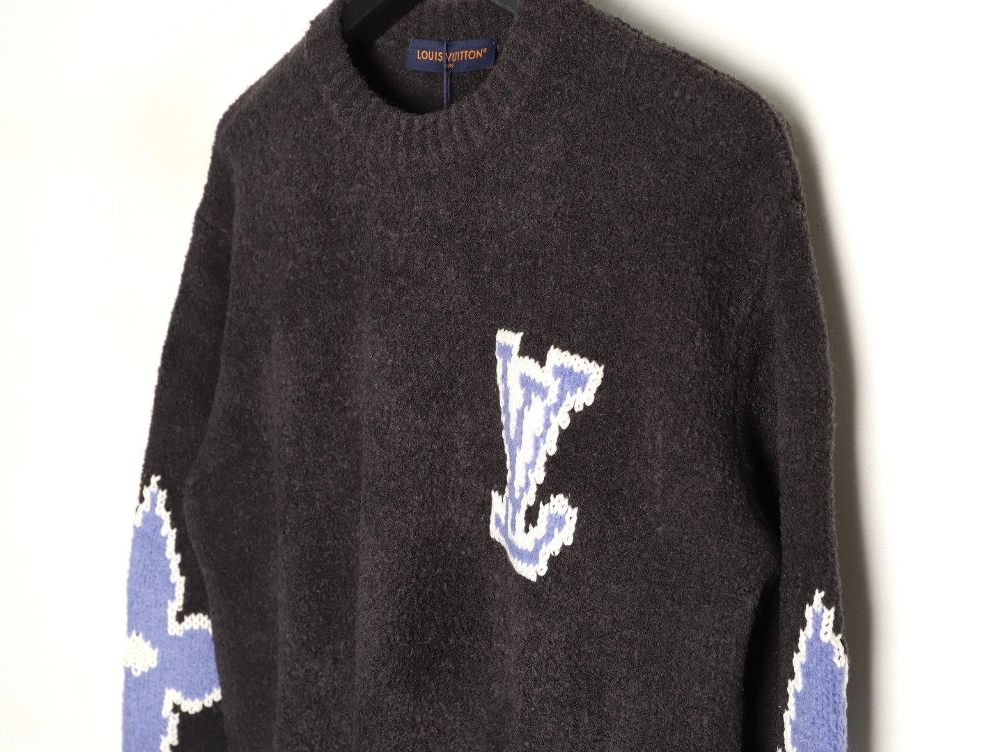 L0vis Vvtt0n LV 25SS Sweaters