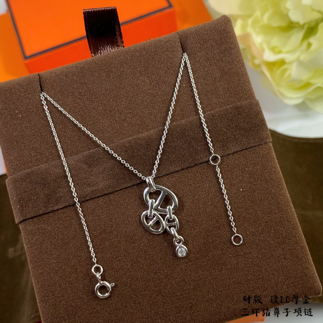 H**me5 Necklace