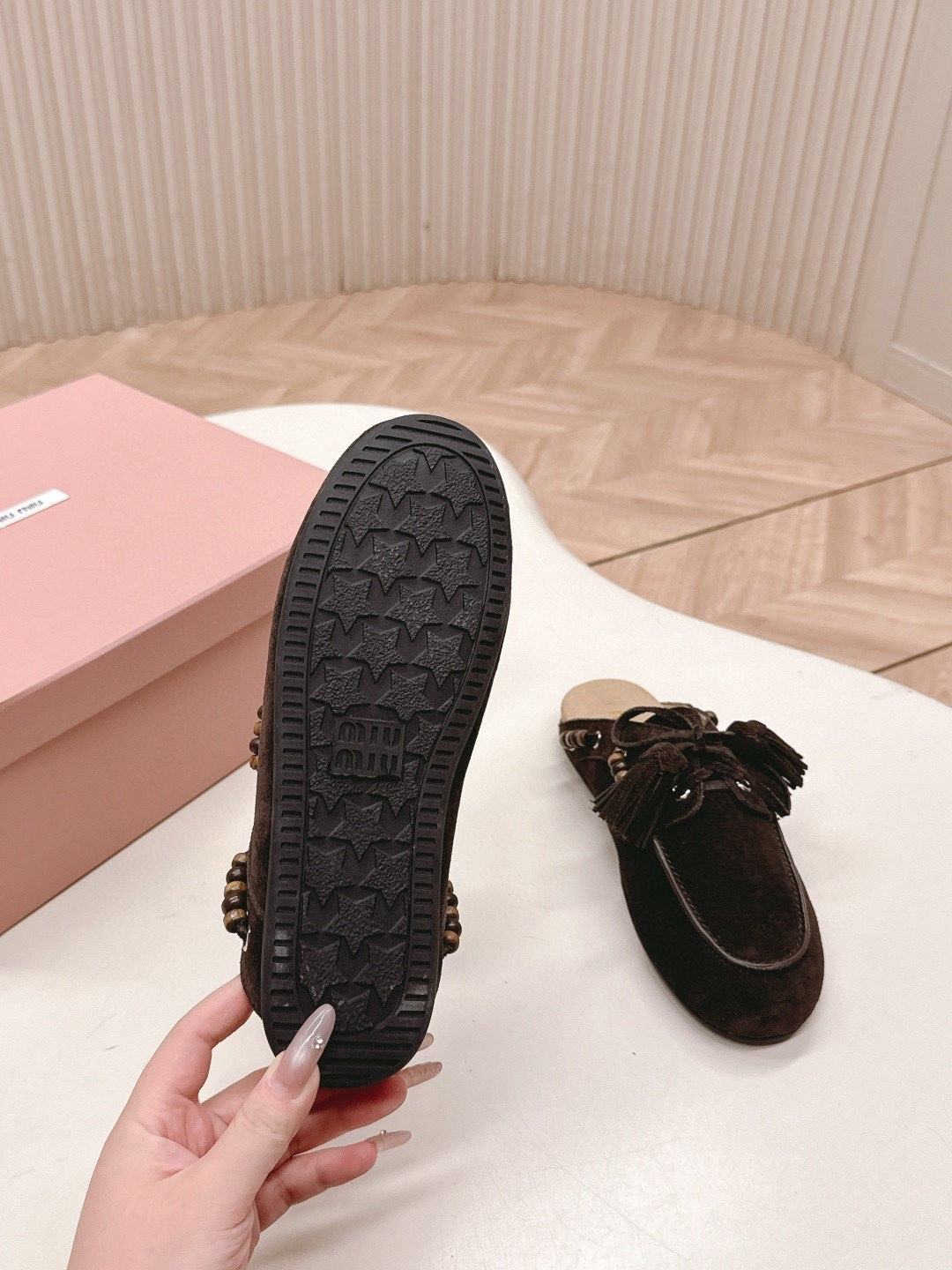 ua M1v M1v tassel mules