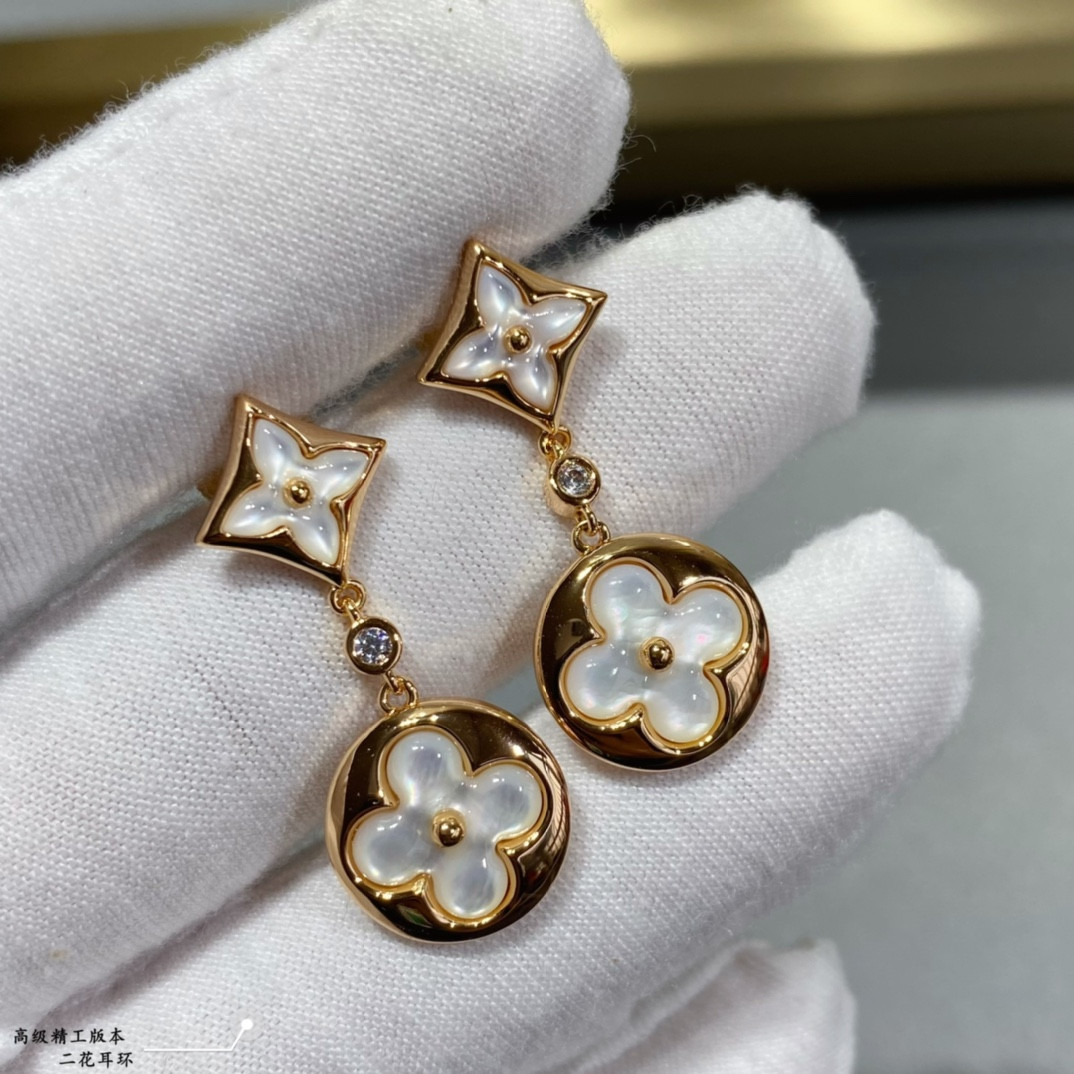 L0vis Vvtt0n Two-Flower Stud Earrings