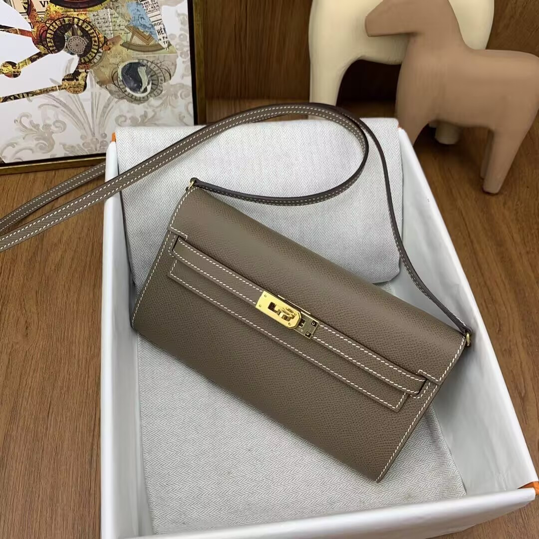 H**me5 Kelly Classique To Go wallet