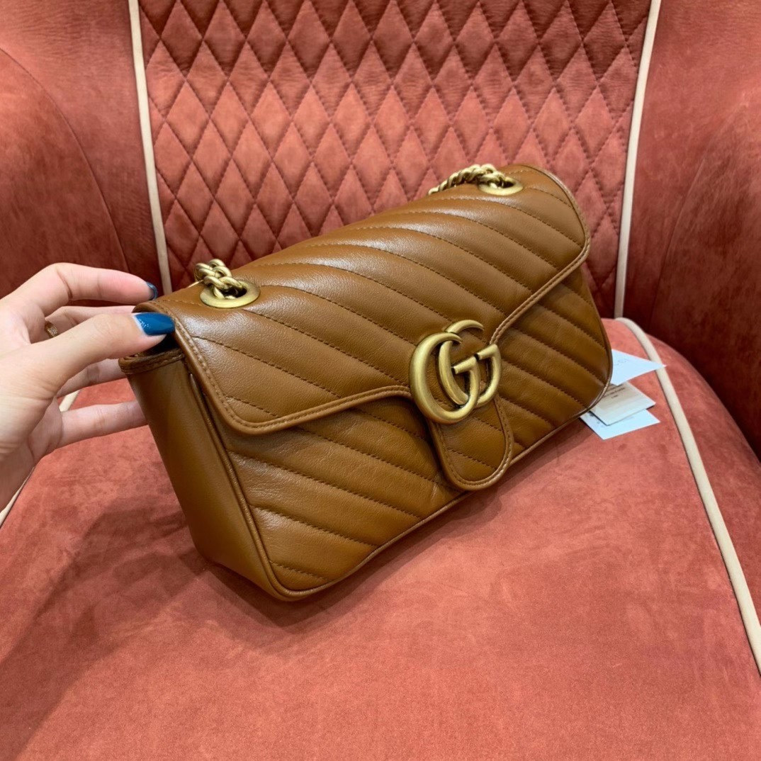Gvc*1 GG Marmont small matelasse shoulder bag 26cm