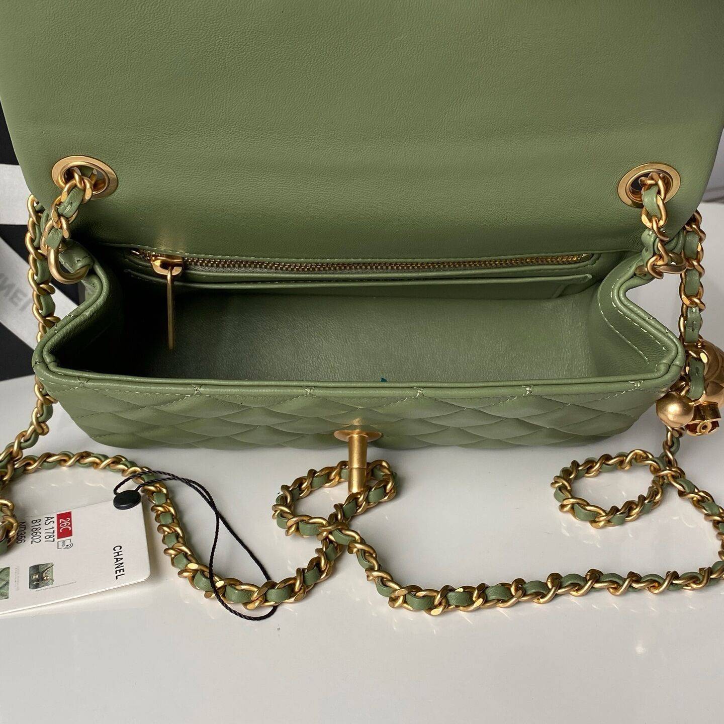 Ch**el MINI FLAP BAG 12×20×6 cm