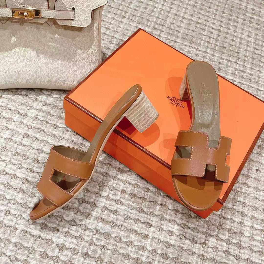 UA H**me5 Oasis Sandal