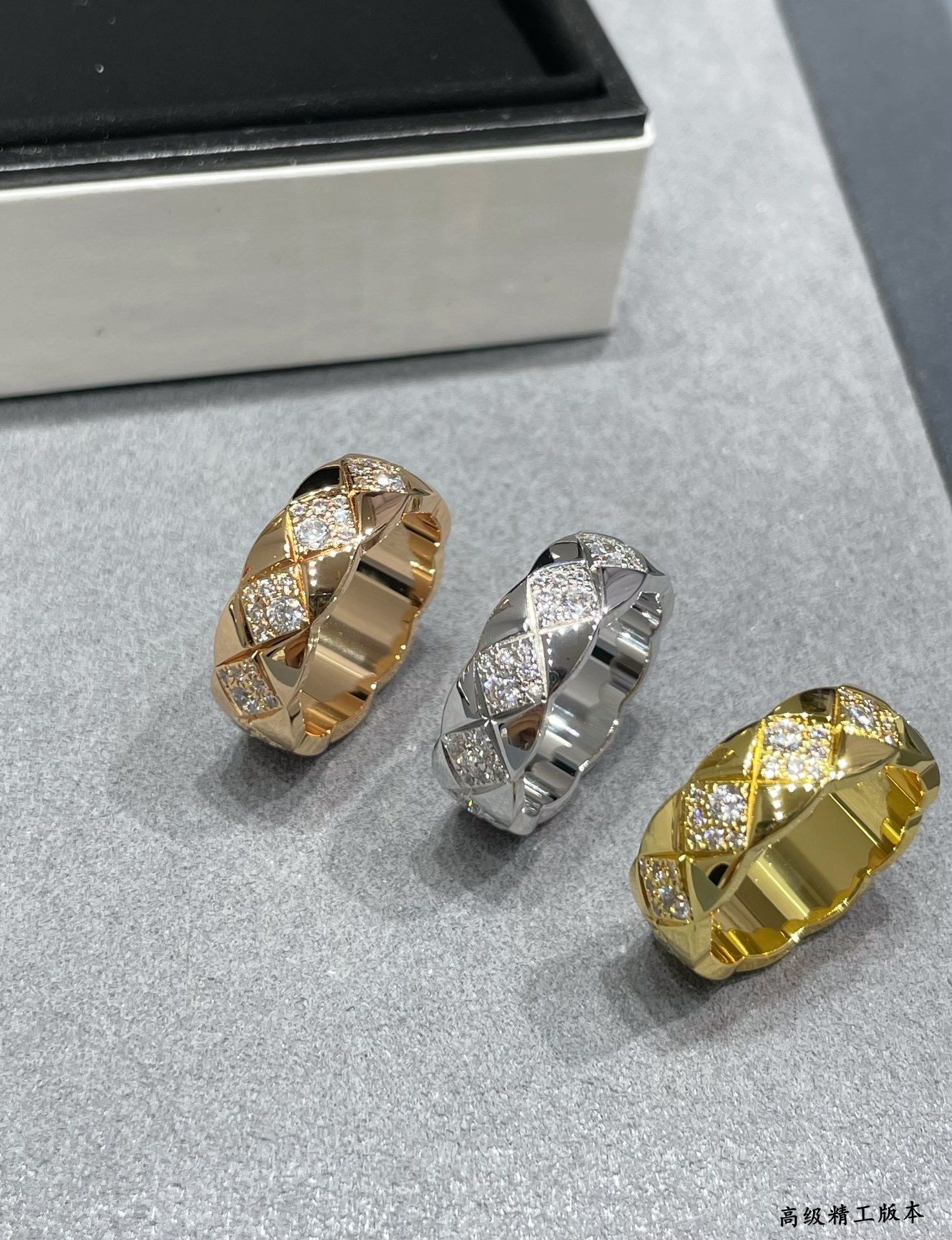 Ch**el Wide D1am0nd square Ring