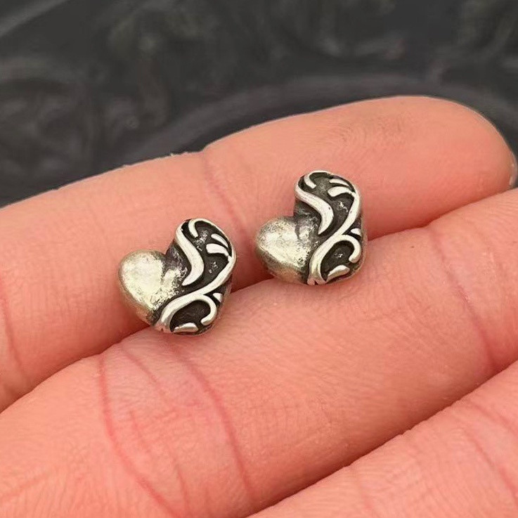 Ch*0me He**ts Heart-shaped Earrings
