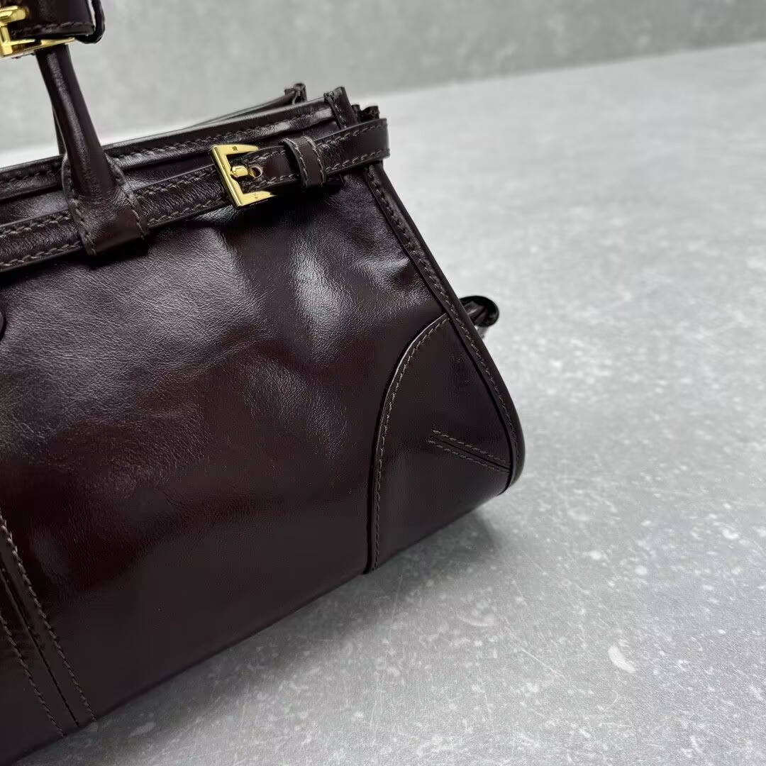 Pra*a Bonnie Medium Leather Handbag 32x15.5x12cm