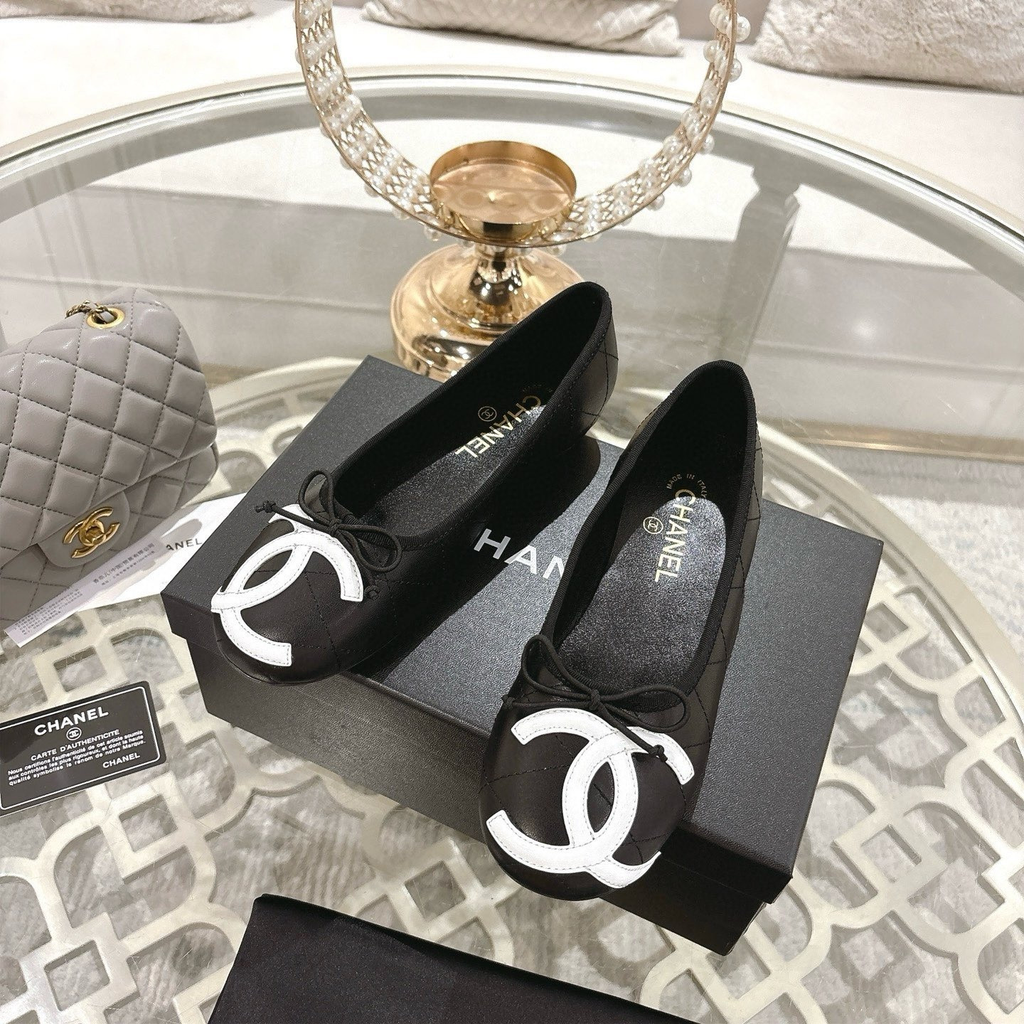 ua Ch**el ballet flat