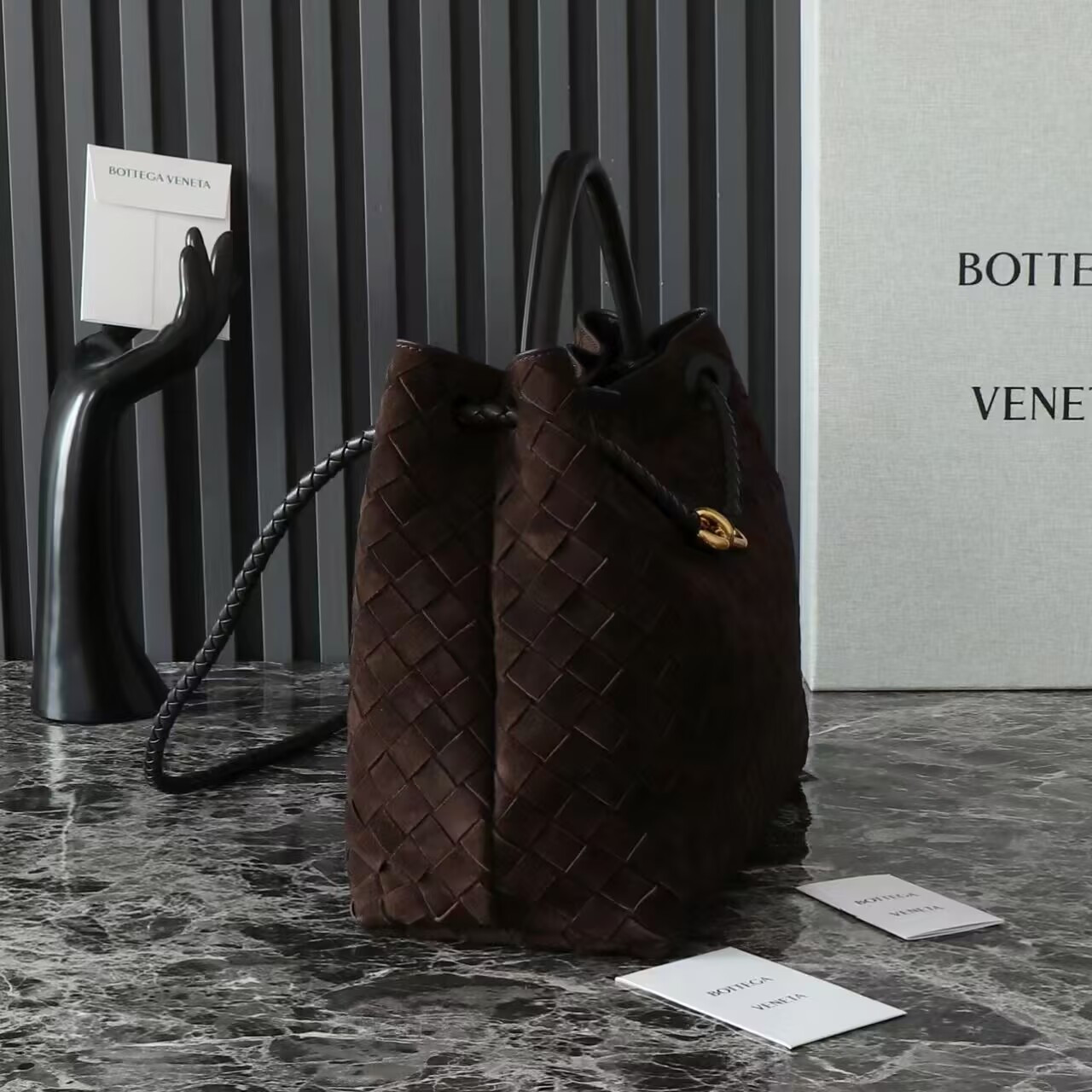 B0tt*ga Ven*ta Medium Andiamo 32x25x11CM