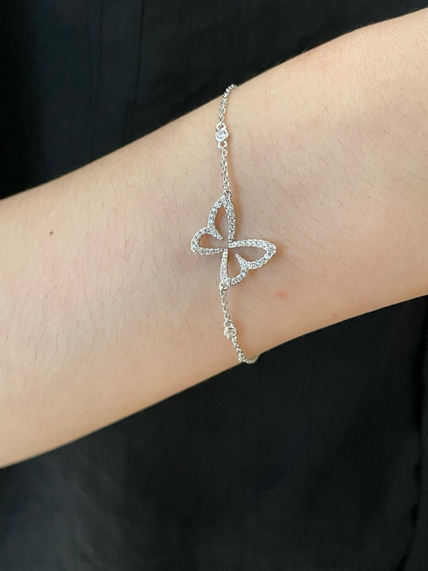 Mes1kaa openwork butterfly d1am0nd bracelet