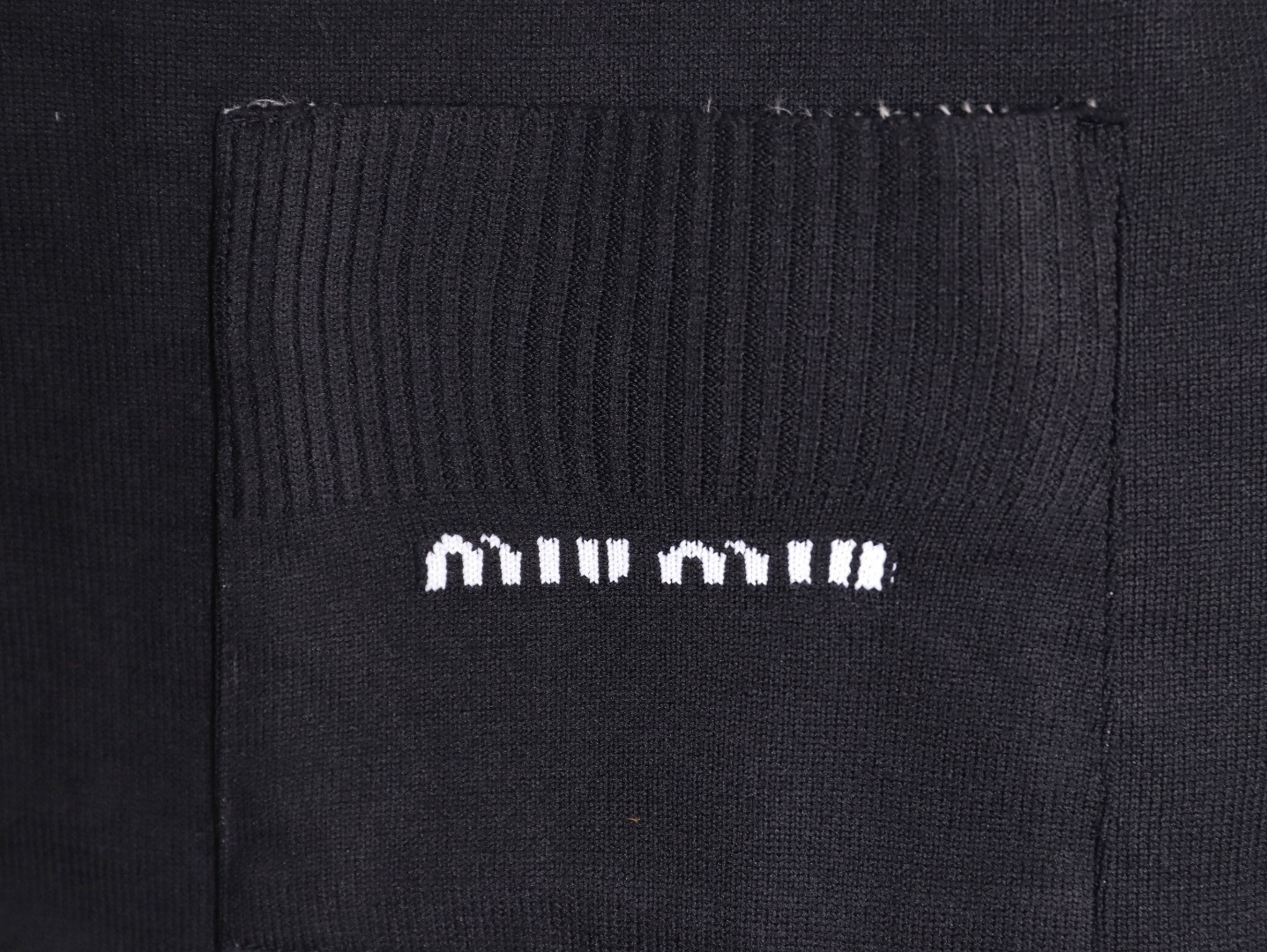 M1v M1v knitting cardigan