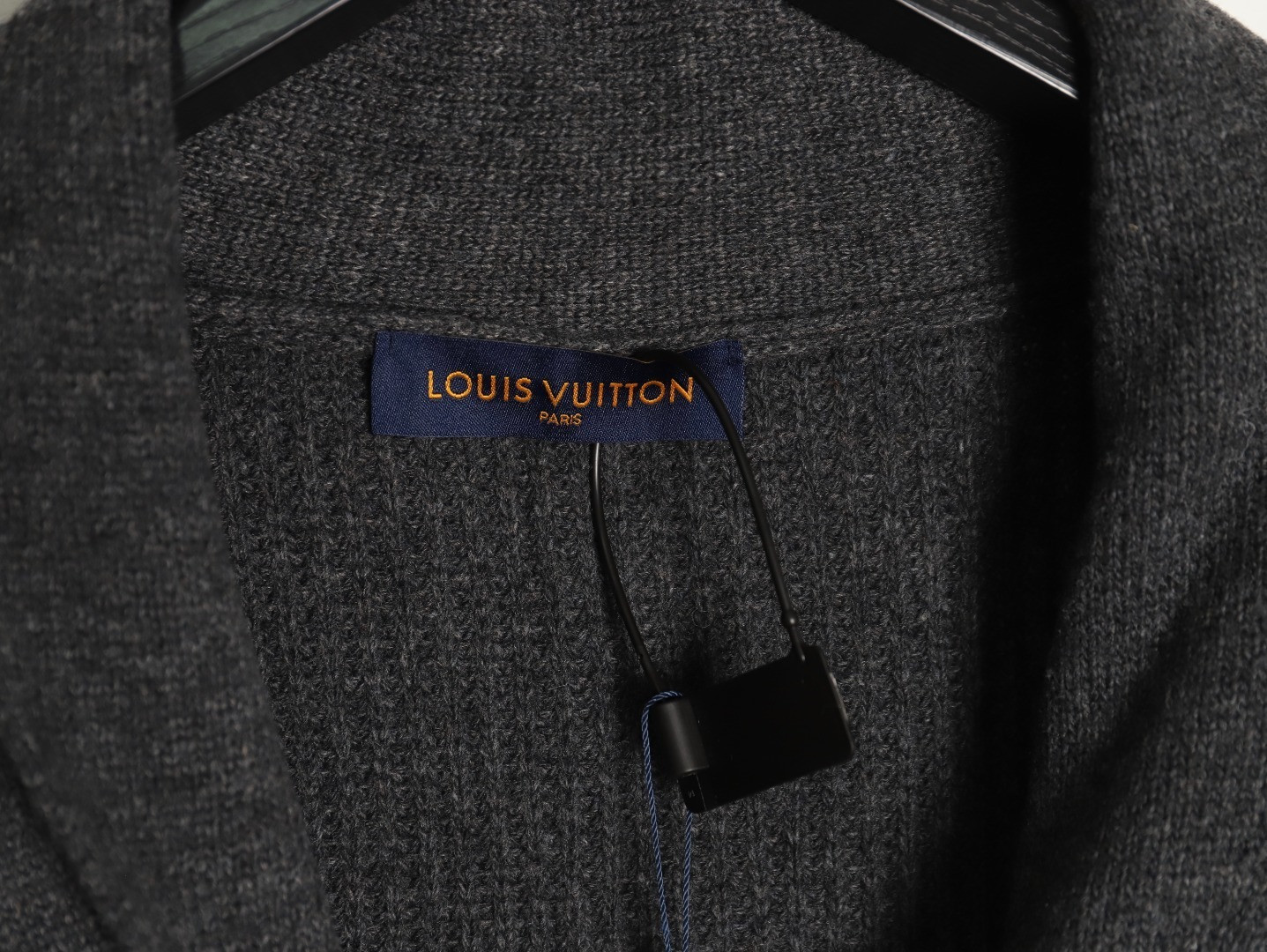 L0vis Vvtt0n LV 24FW Cardigan Sweaters
