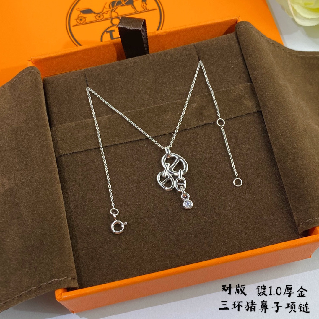 H**me5 Necklace