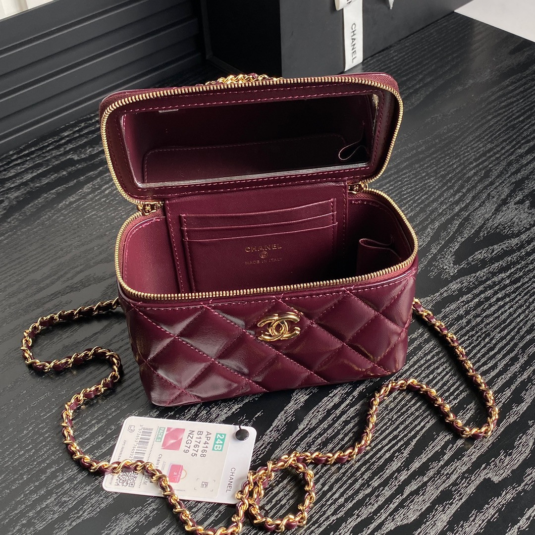 Ch**el Clutch With Chain 9.5x 17x 8CM