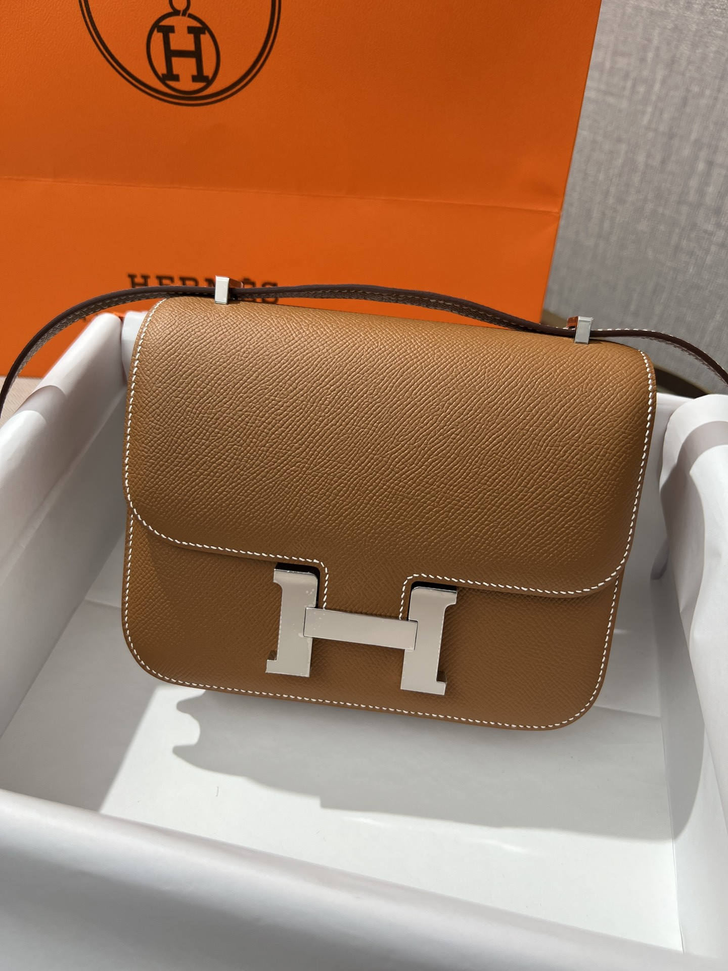 H**me5 Constance 24  Epsom leather silver hardware 9.4"x5.9"x3"