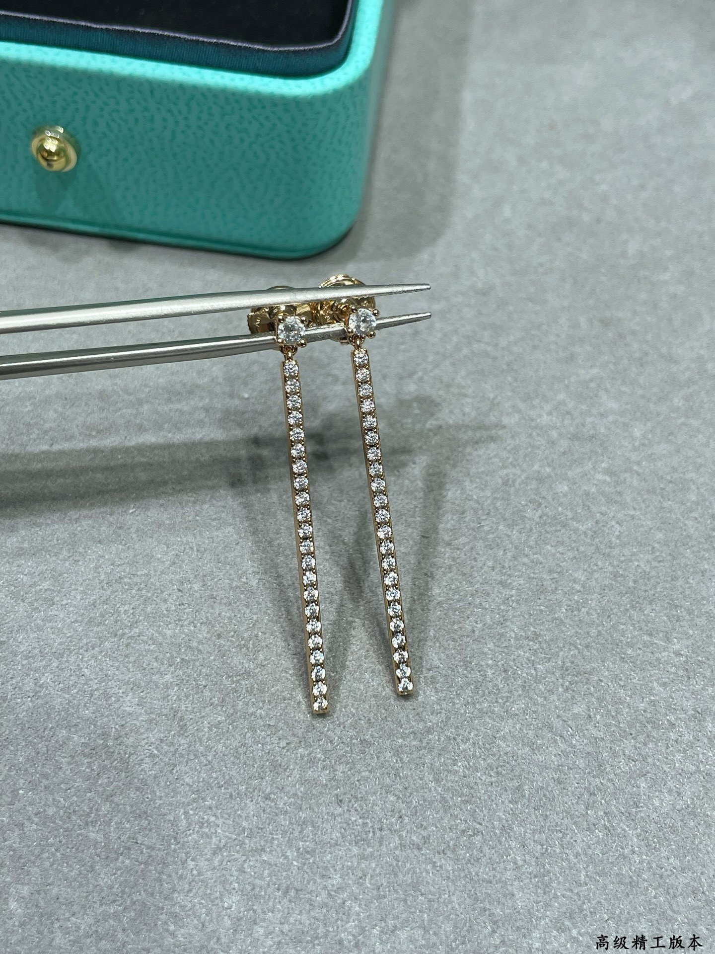 Mes1kaa earrings