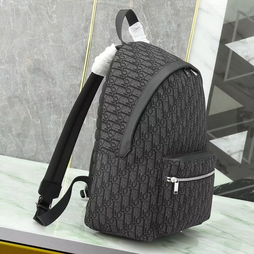 D10r Travel Backpack 30x42x16 cm